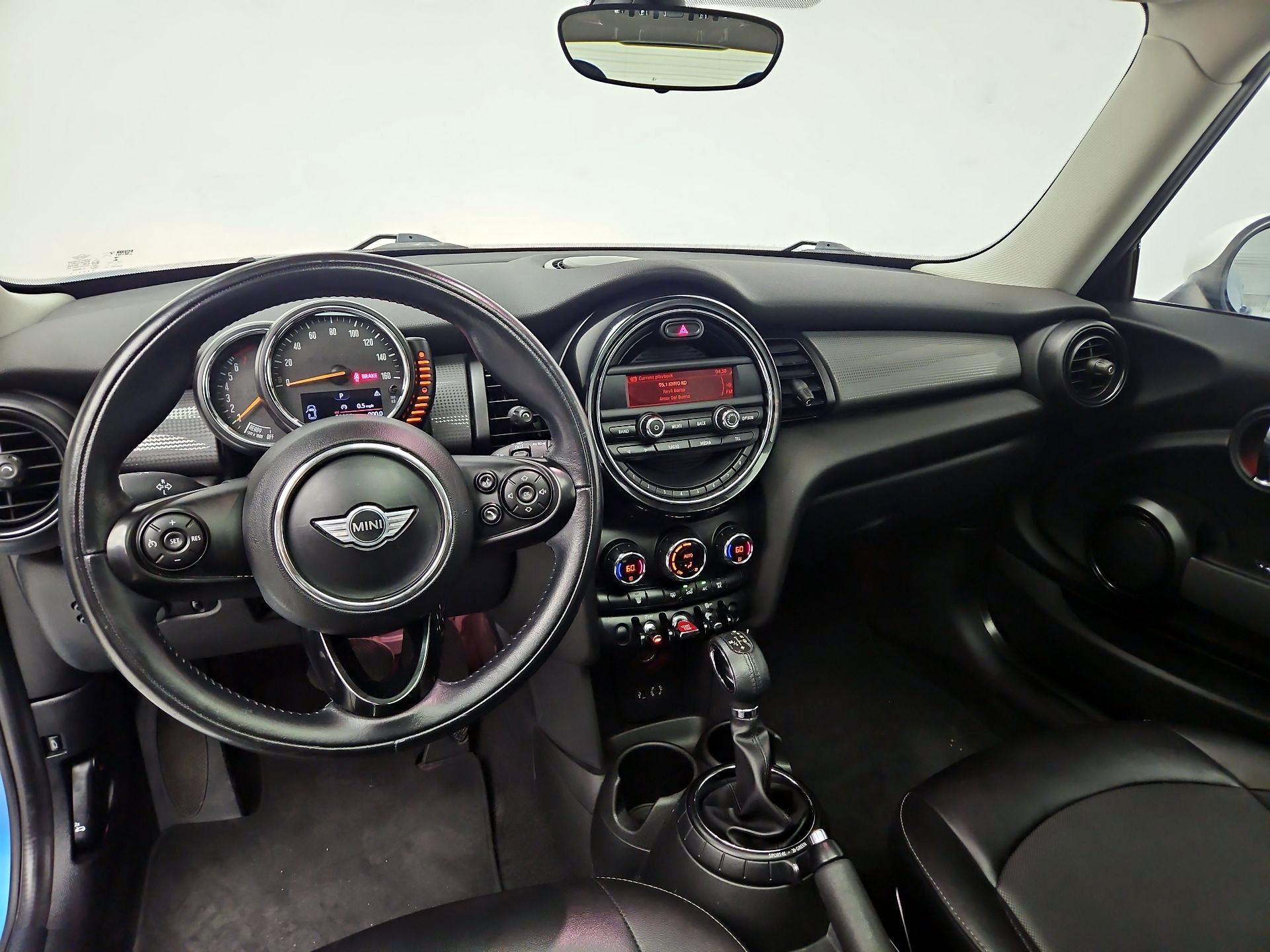 Thumbnail: 2015 MINI Cooper Hardtop - 9