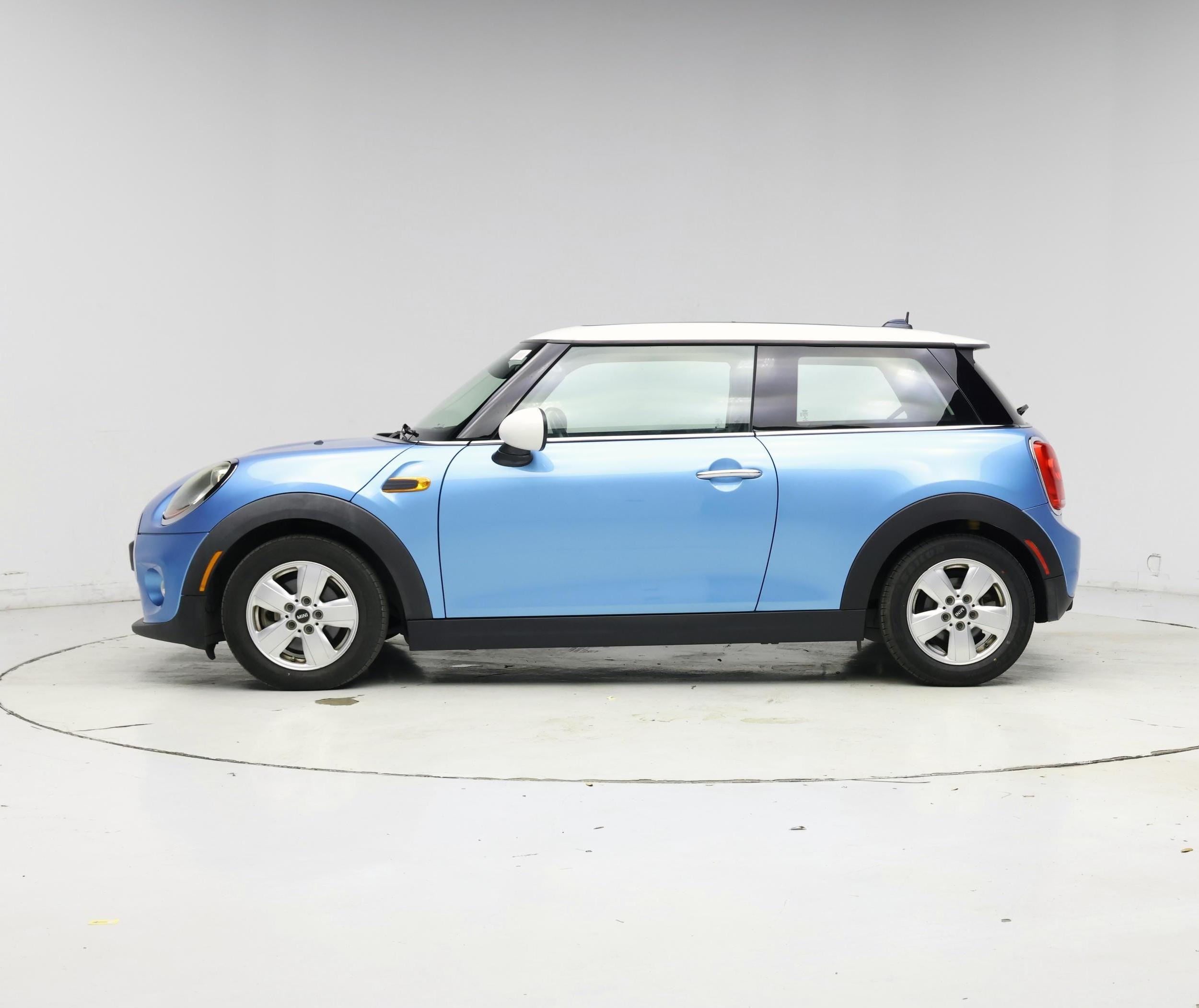 Thumbnail: 2015 MINI Cooper Hardtop - 3