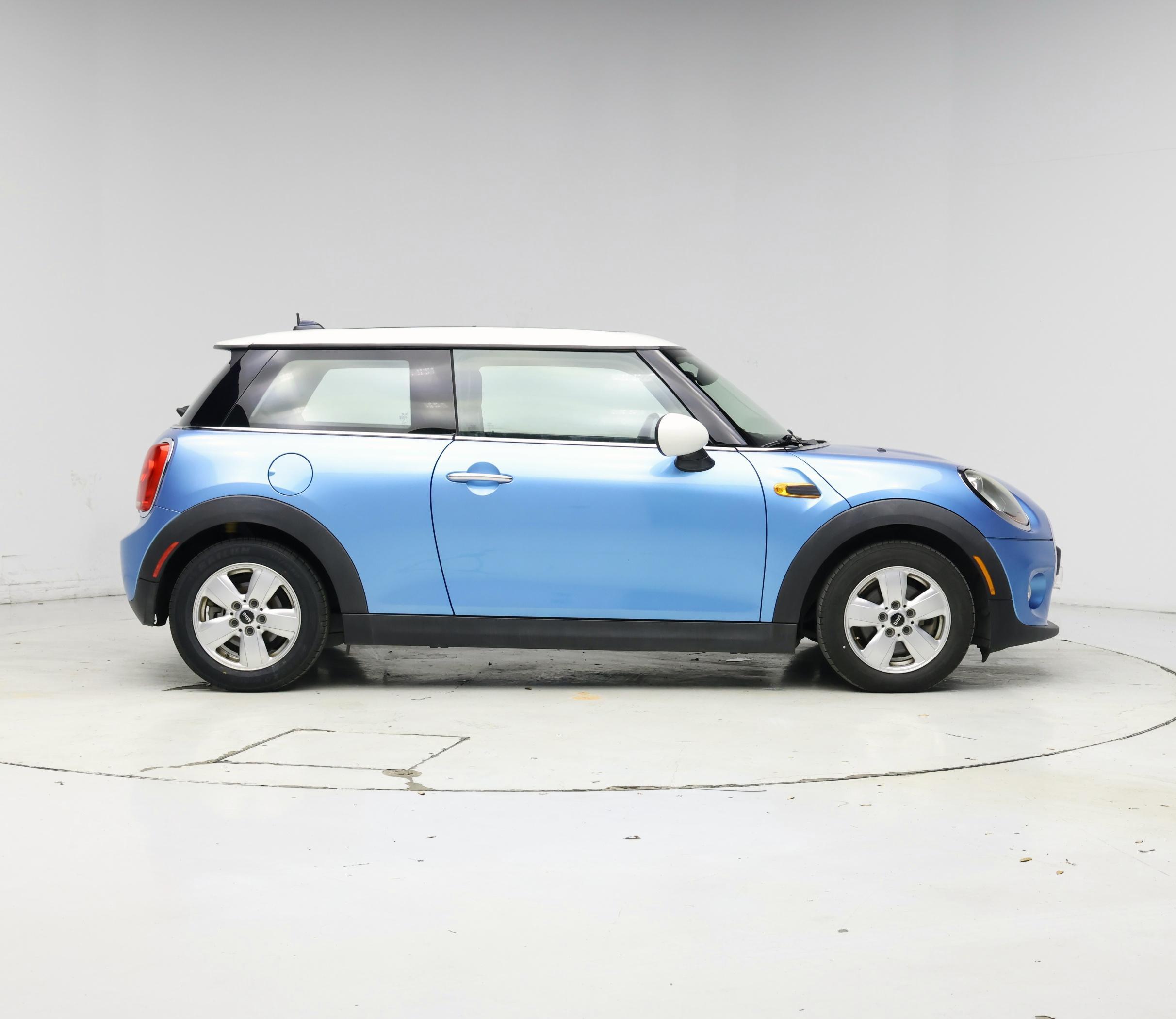 Thumbnail: 2015 MINI Cooper Hardtop - 7