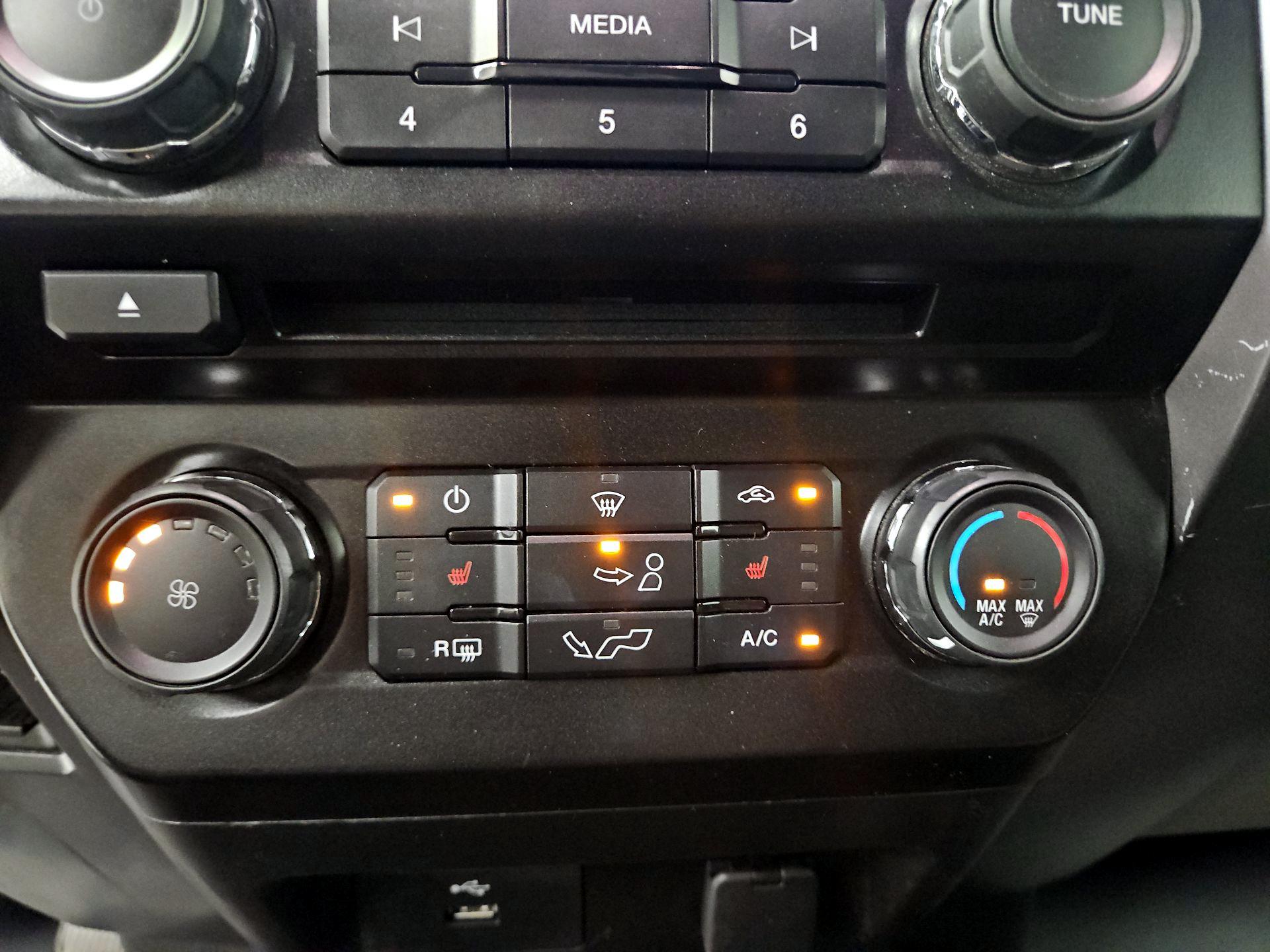 Thumbnail: 2018 Ford F-150 - 16