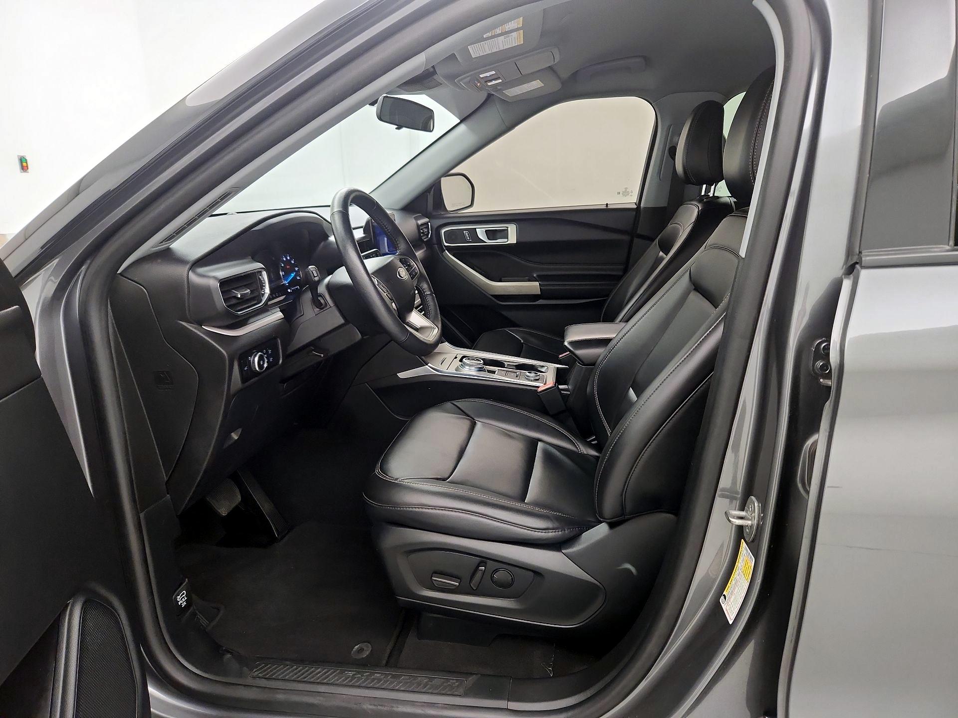 Thumbnail: 2023 Ford Explorer - 11