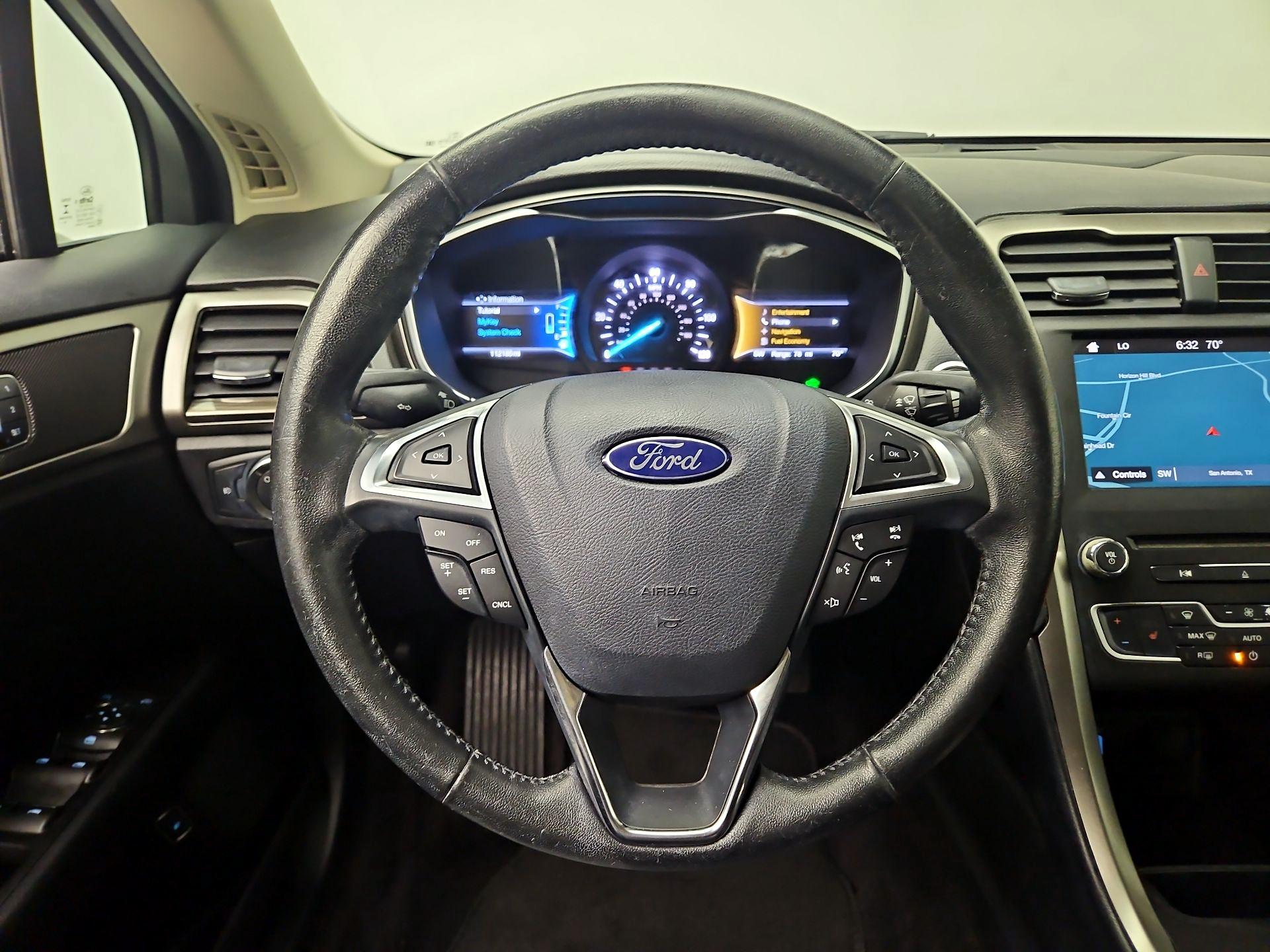 Thumbnail: 2017 Ford Fusion - 10