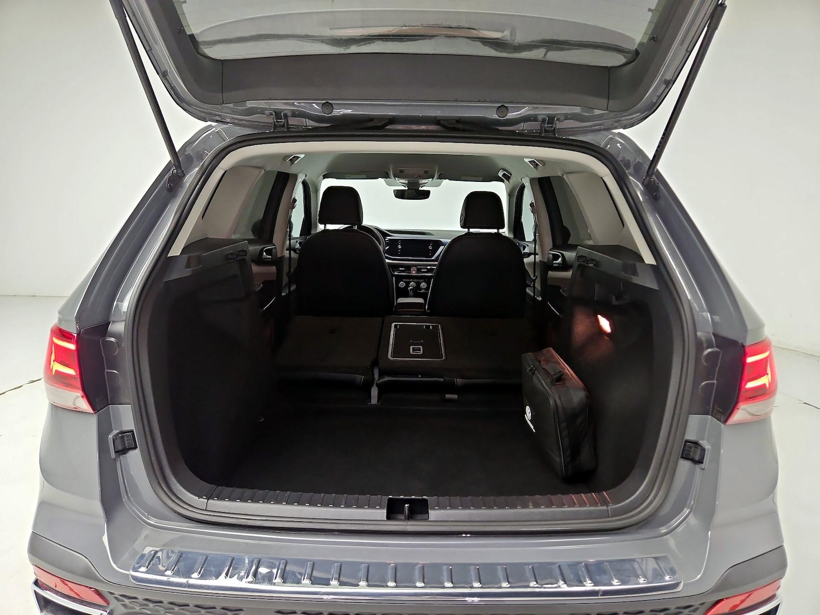 2023 Volkswagen Taos SE - Photo 22