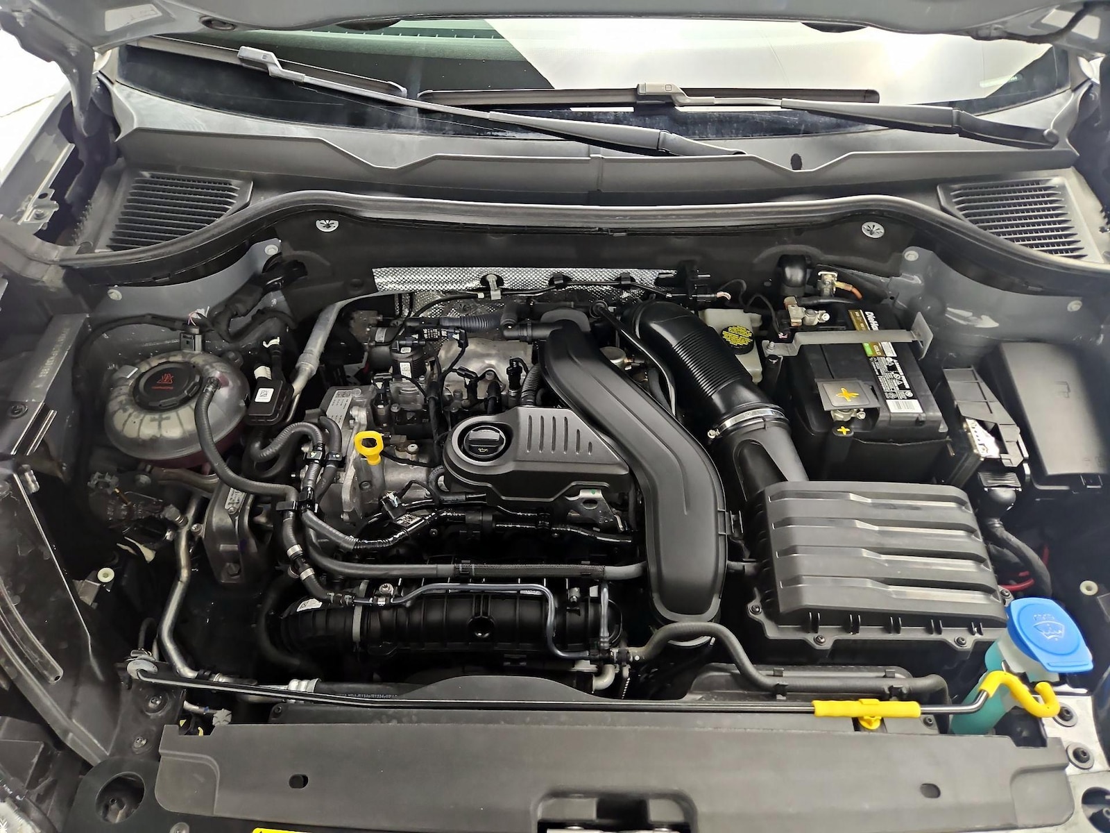 2023 Volkswagen Taos SE - Photo 23