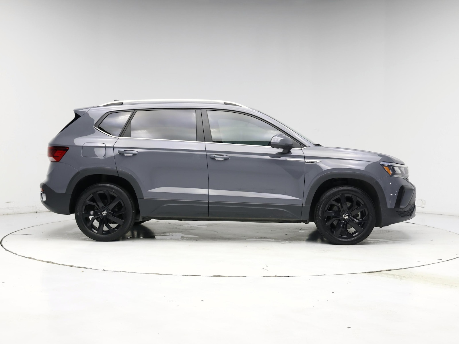 2023 Volkswagen Taos SE - Photo 8