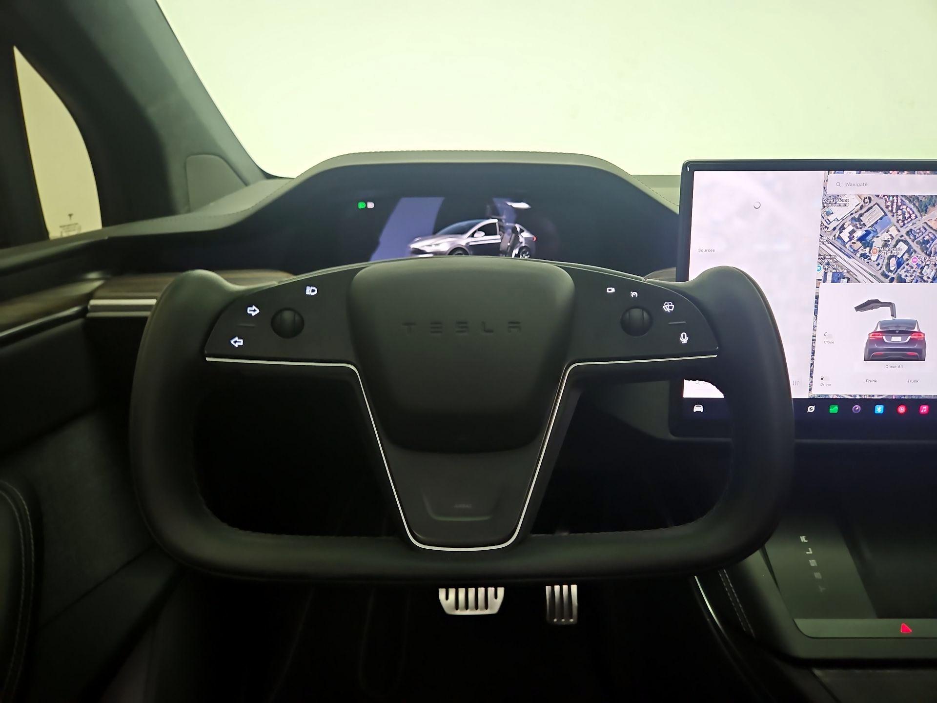 Thumbnail: 2024 Tesla Model X - 10