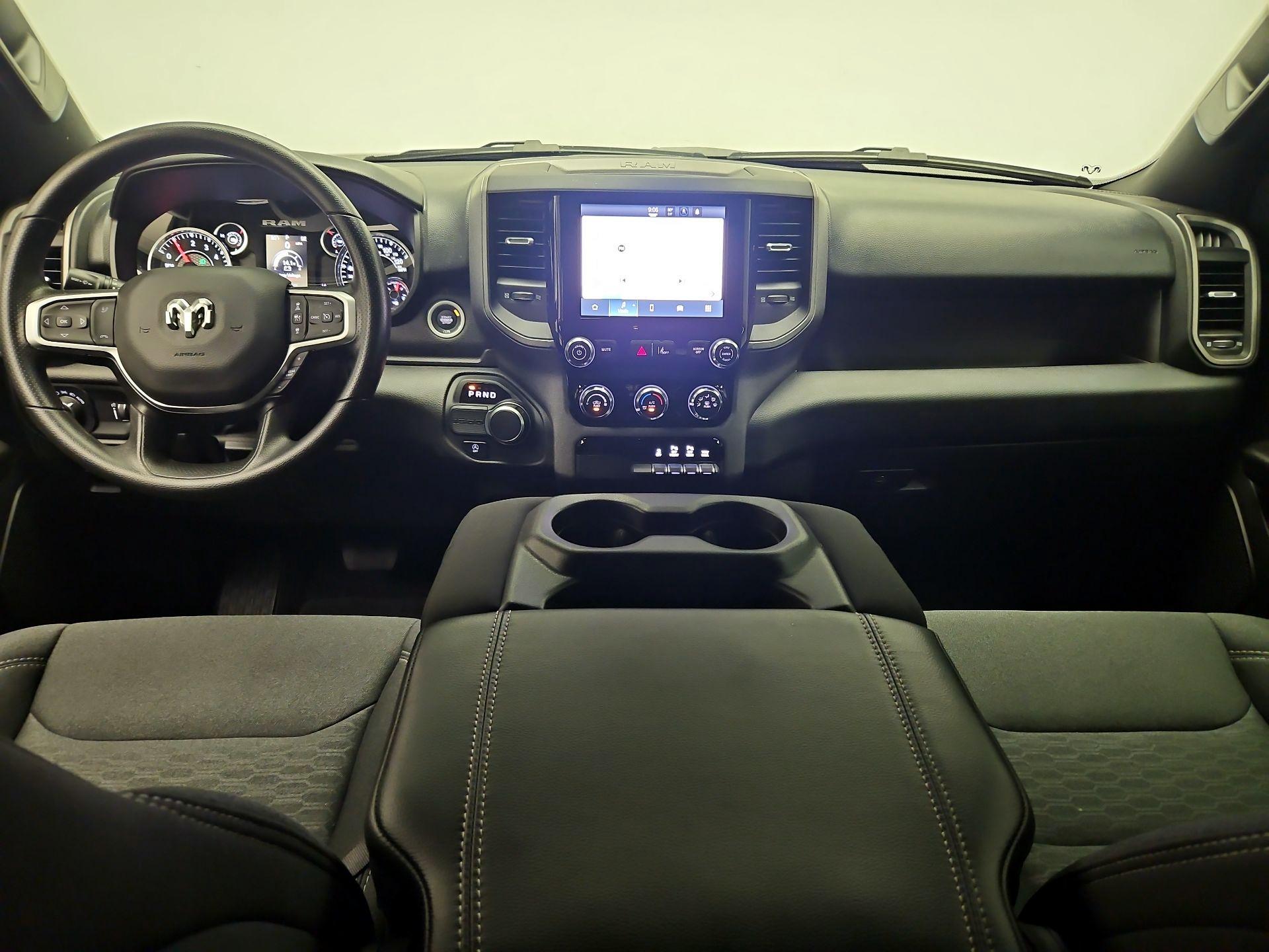 Thumbnail: 2025 RAM 1500 - 9