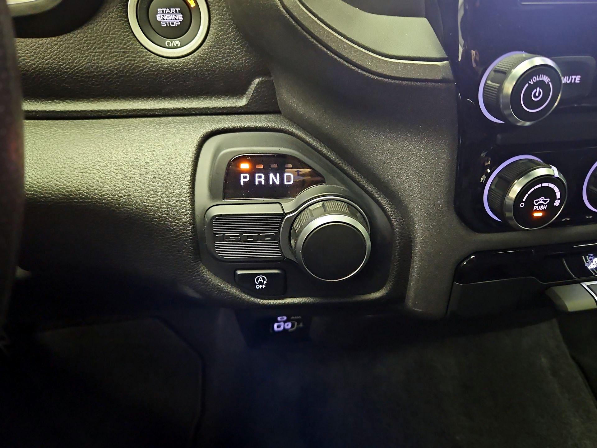 Thumbnail: 2025 RAM 1500 - 17