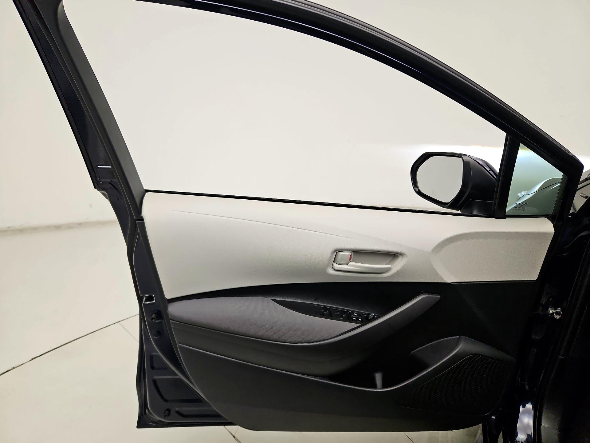 Thumbnail: 2025 Toyota Corolla - 12