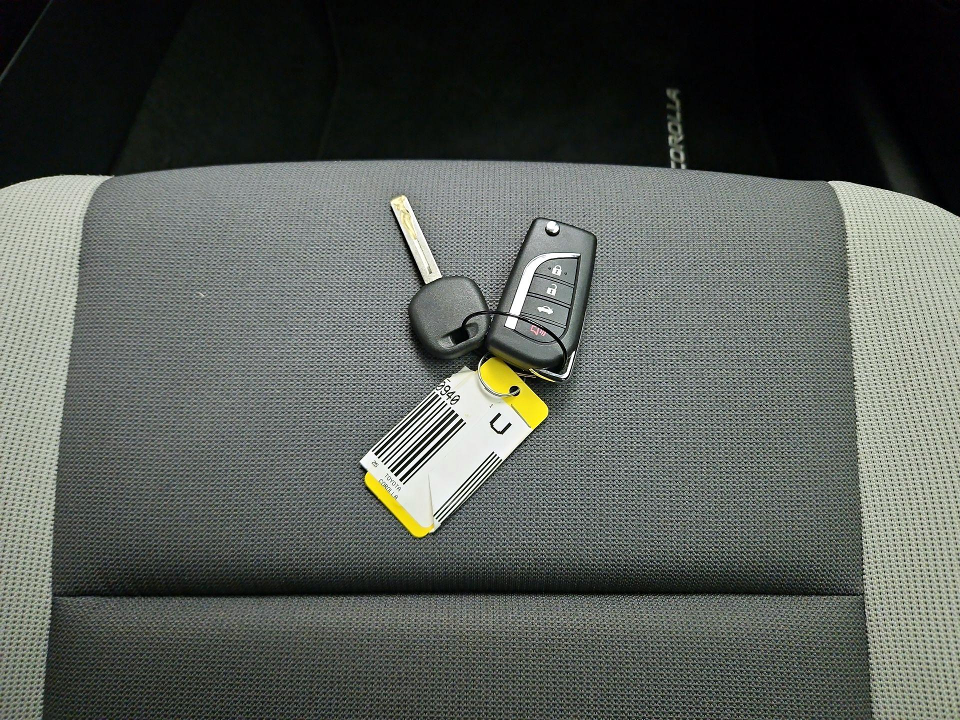 Thumbnail: 2025 Toyota Corolla - 20