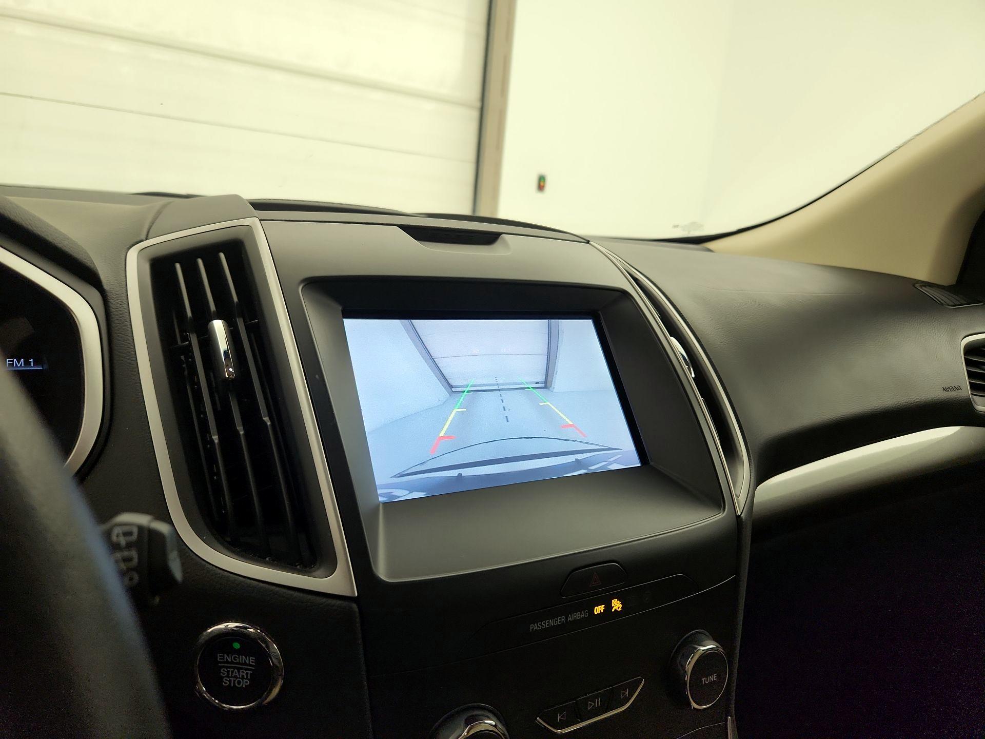 Thumbnail: 2020 Ford Edge - 15