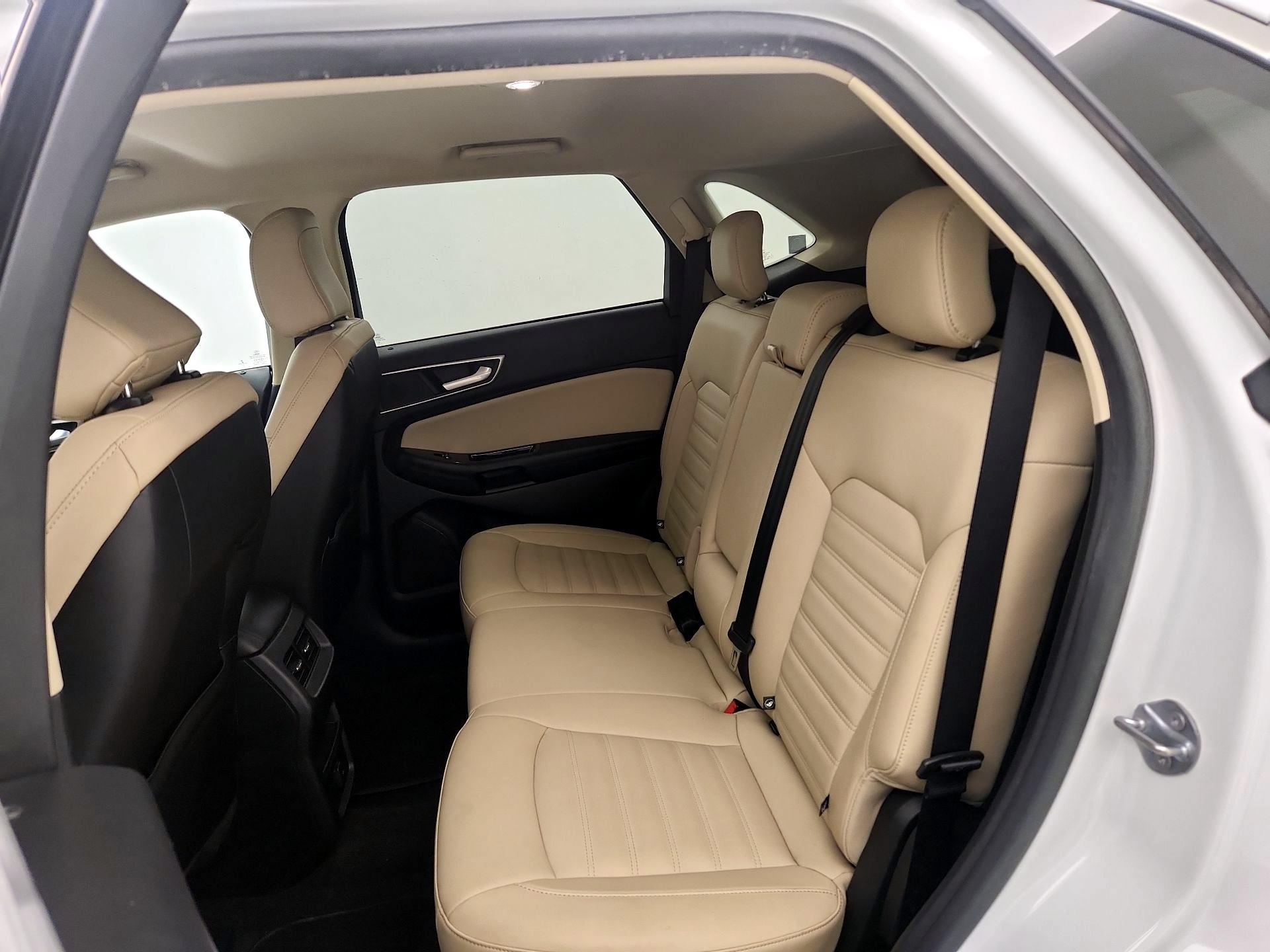 Thumbnail: 2020 Ford Edge - 20