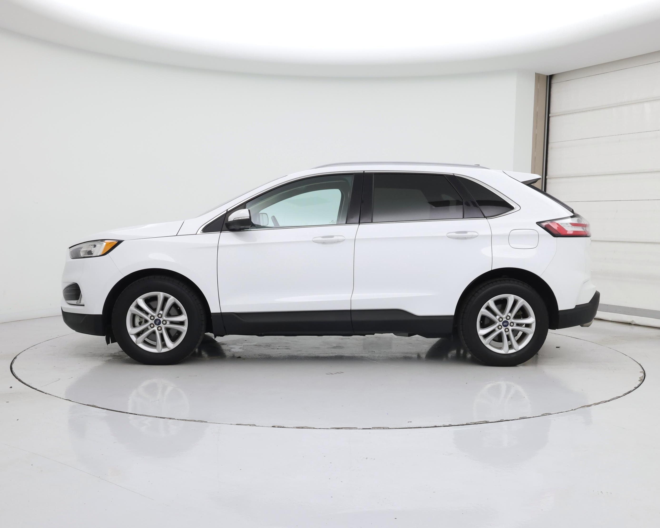 Thumbnail: 2020 Ford Edge - 3