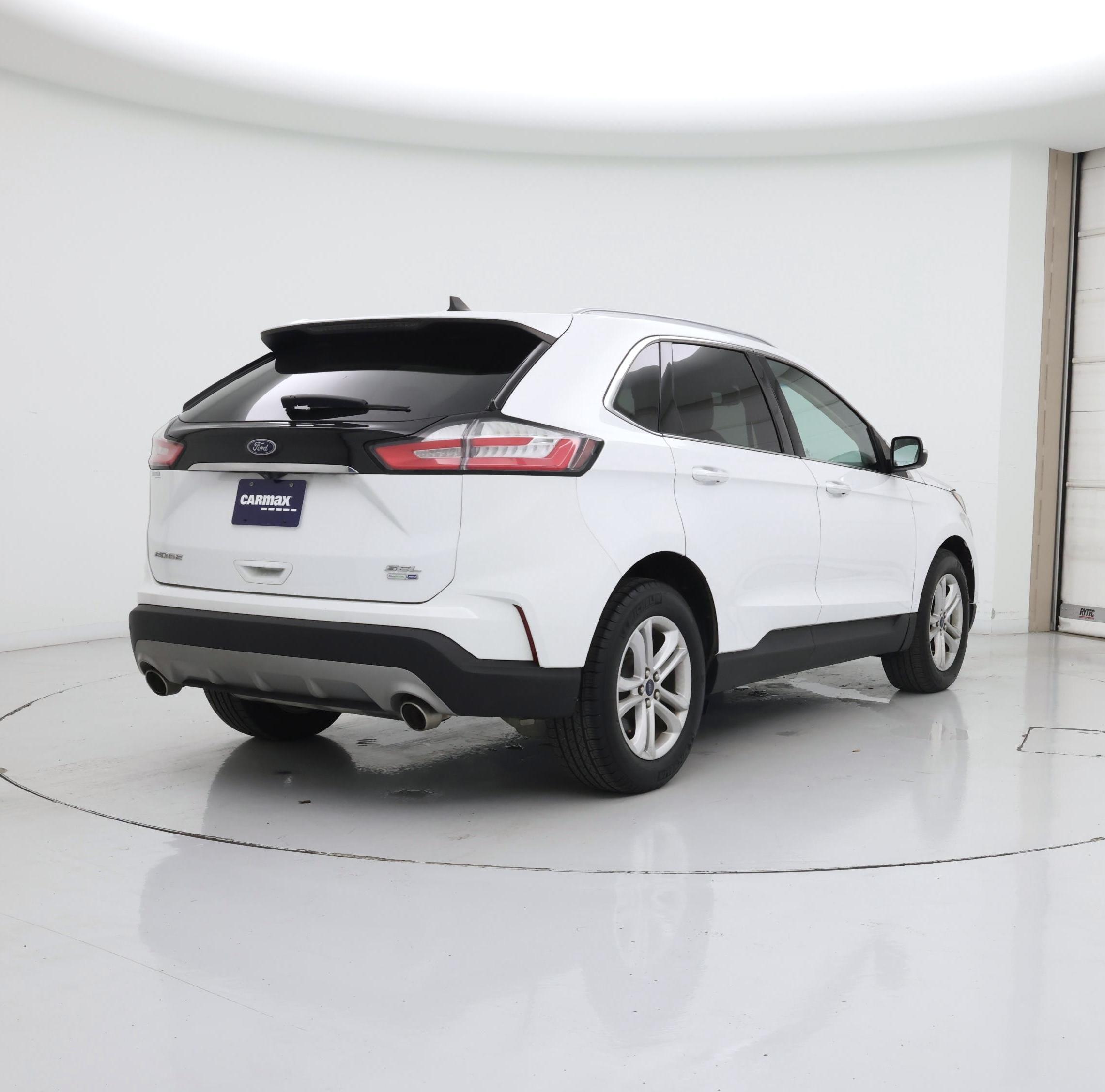 Thumbnail: 2020 Ford Edge - 8