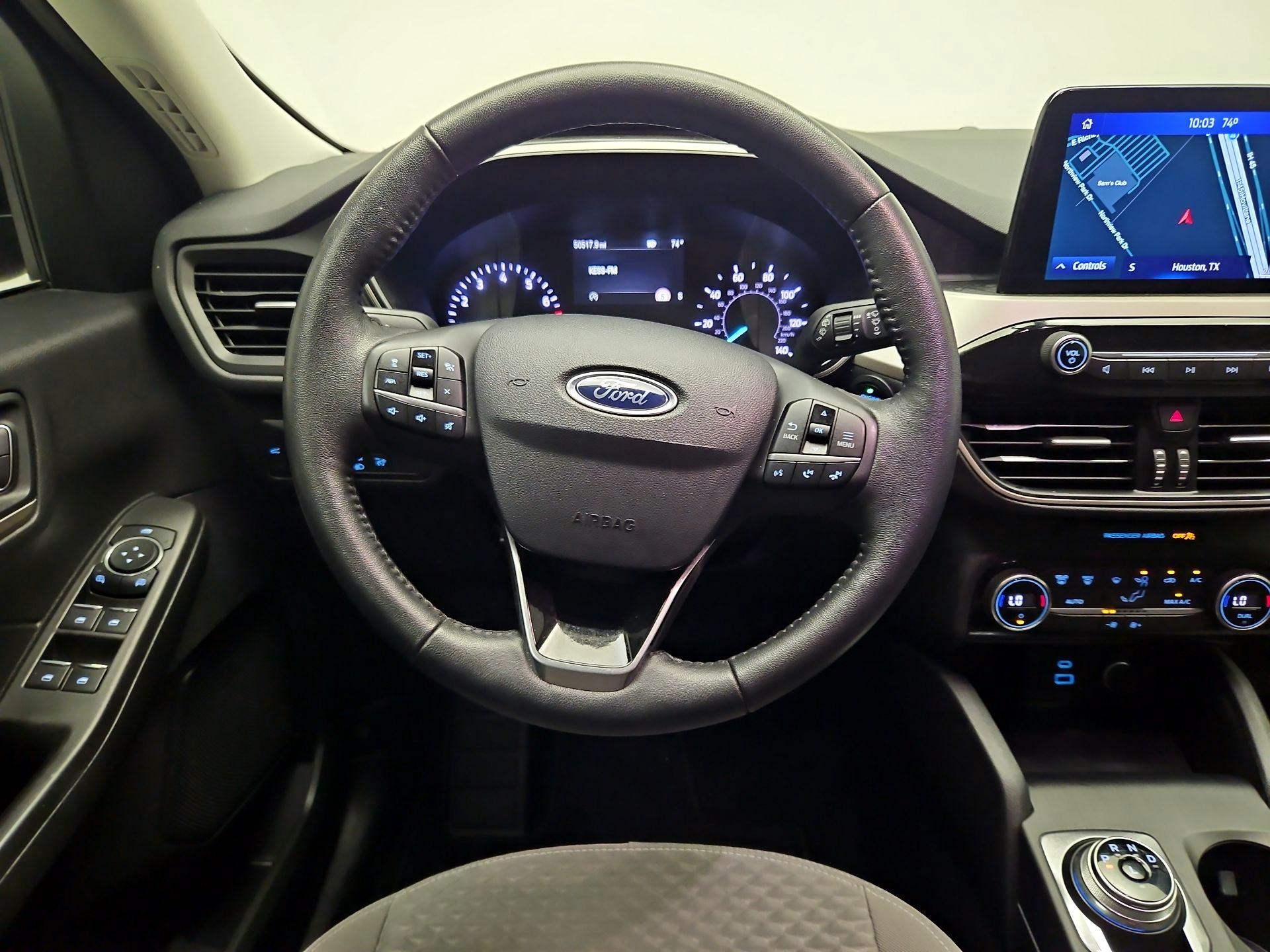 Thumbnail: 2021 Ford Escape - 10