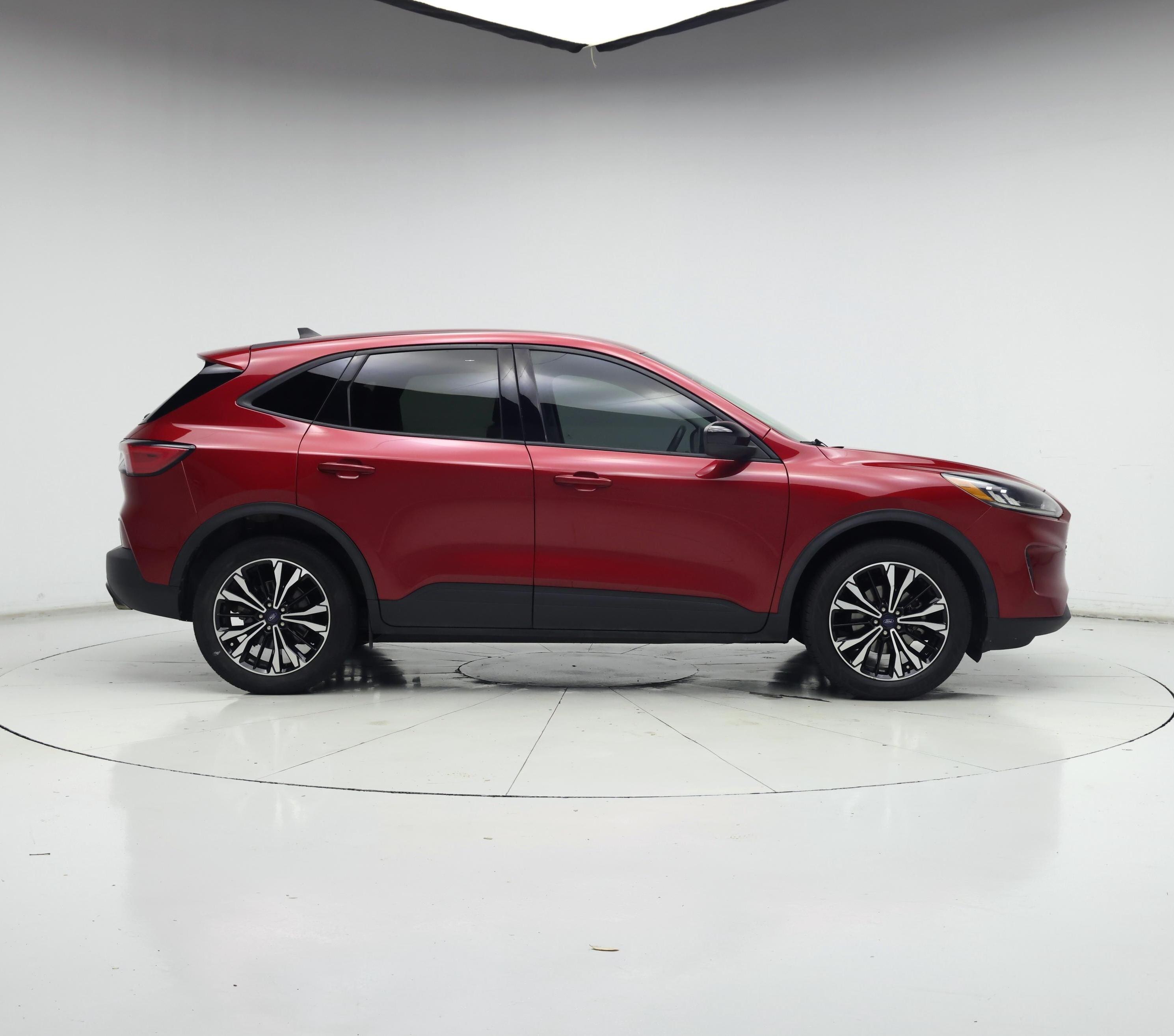 Thumbnail: 2021 Ford Escape - 7