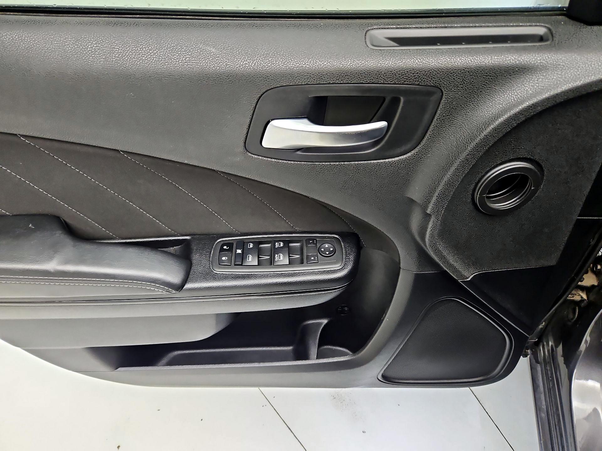 Thumbnail: 2022 Dodge Charger - 12