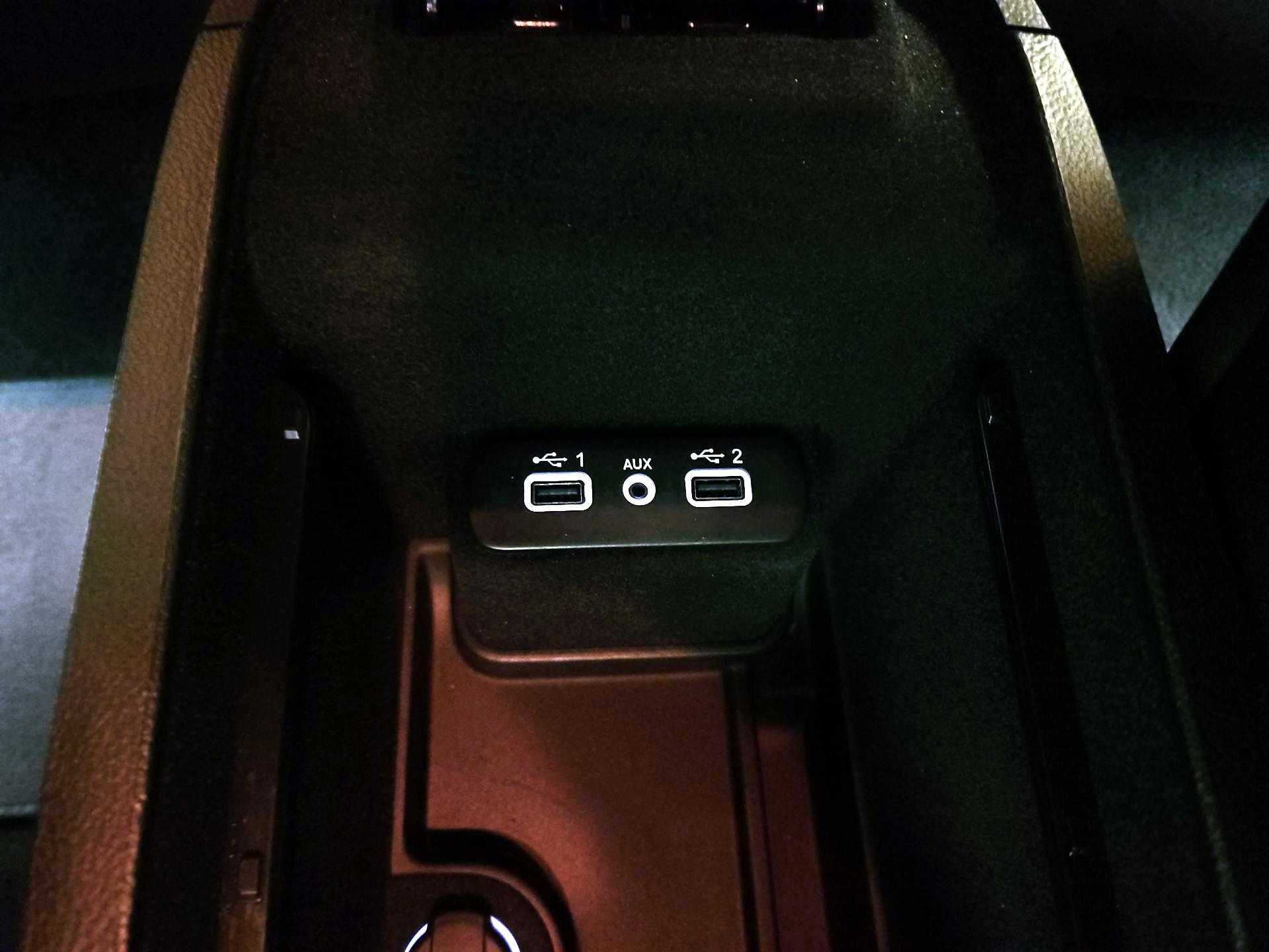 Thumbnail: 2022 Dodge Charger - 18