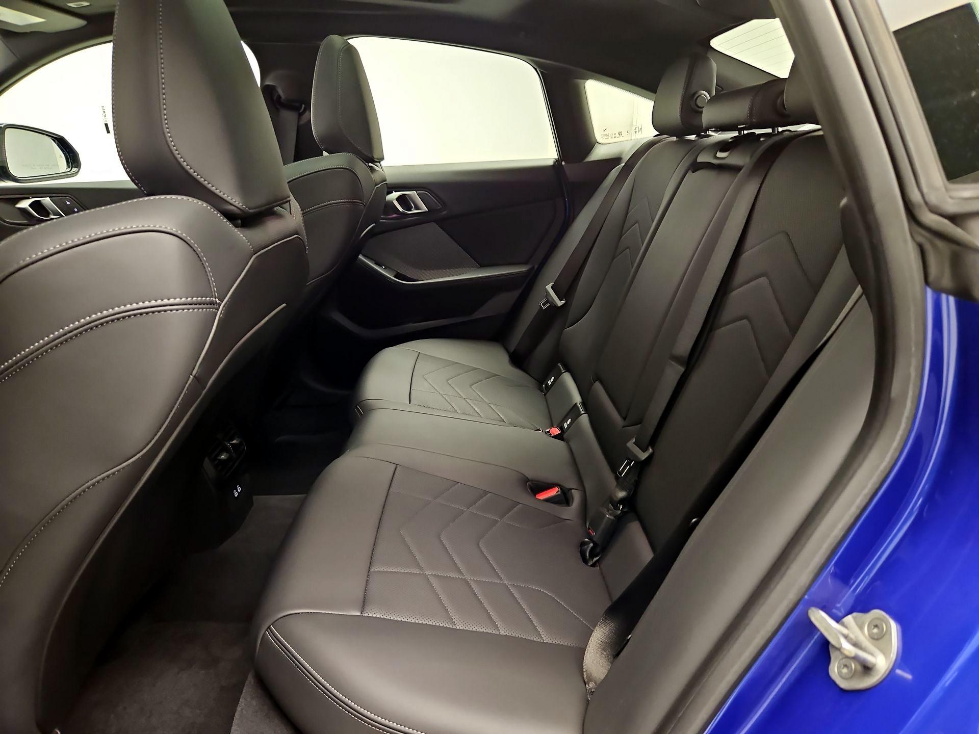 Thumbnail: 2025 BMW 2 Series - 19