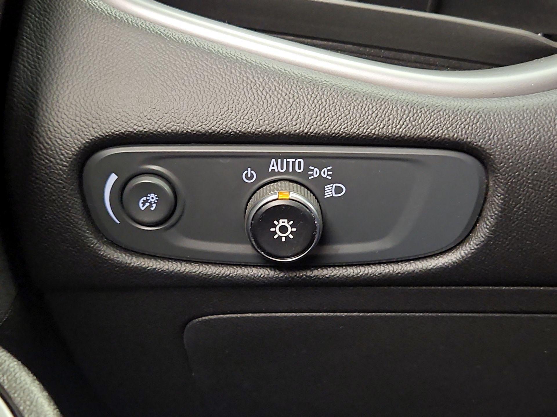 Thumbnail: 2024 Chevrolet Malibu - 13