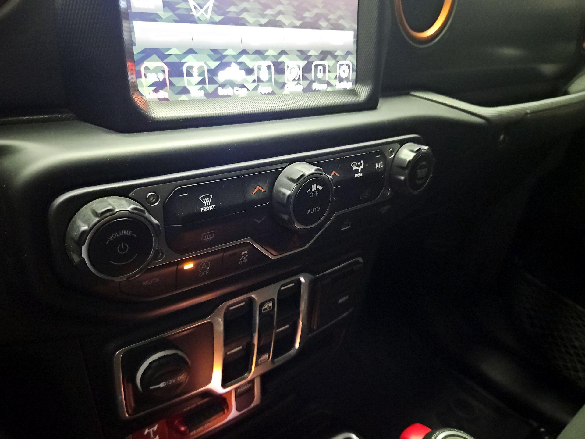 Thumbnail: 2023 Jeep Gladiator - 17