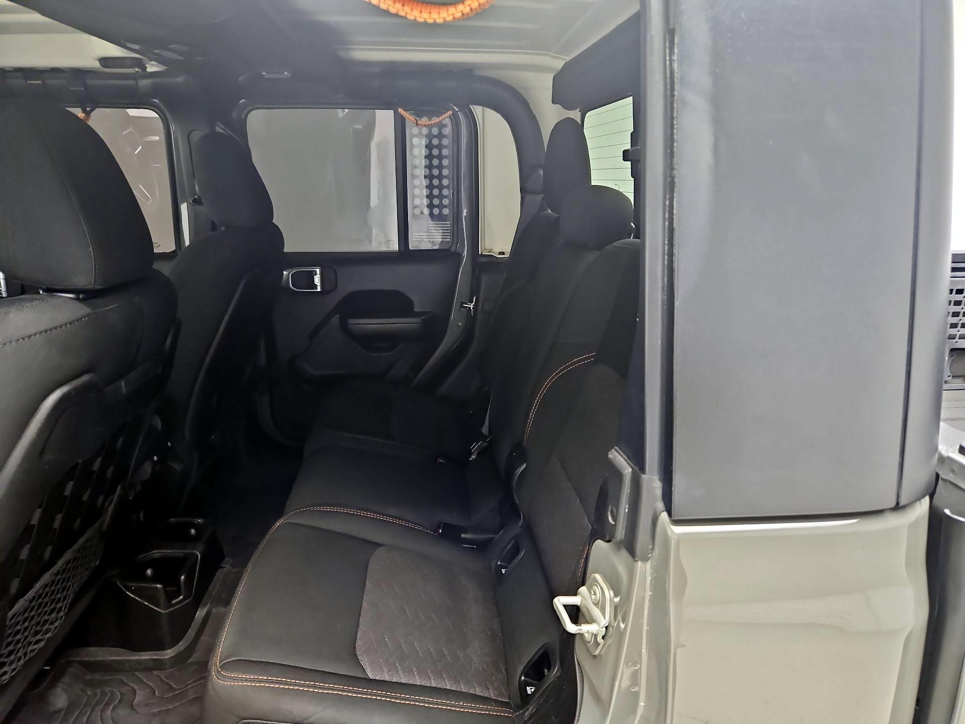 Thumbnail: 2023 Jeep Gladiator - 20