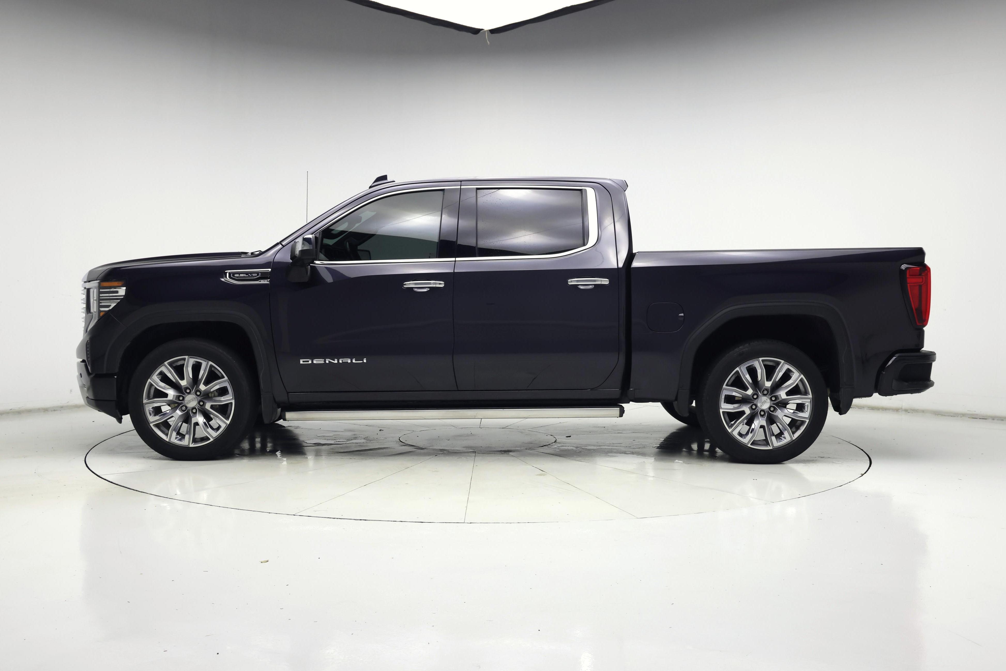 Thumbnail: 2022 GMC Sierra 1500 - 3