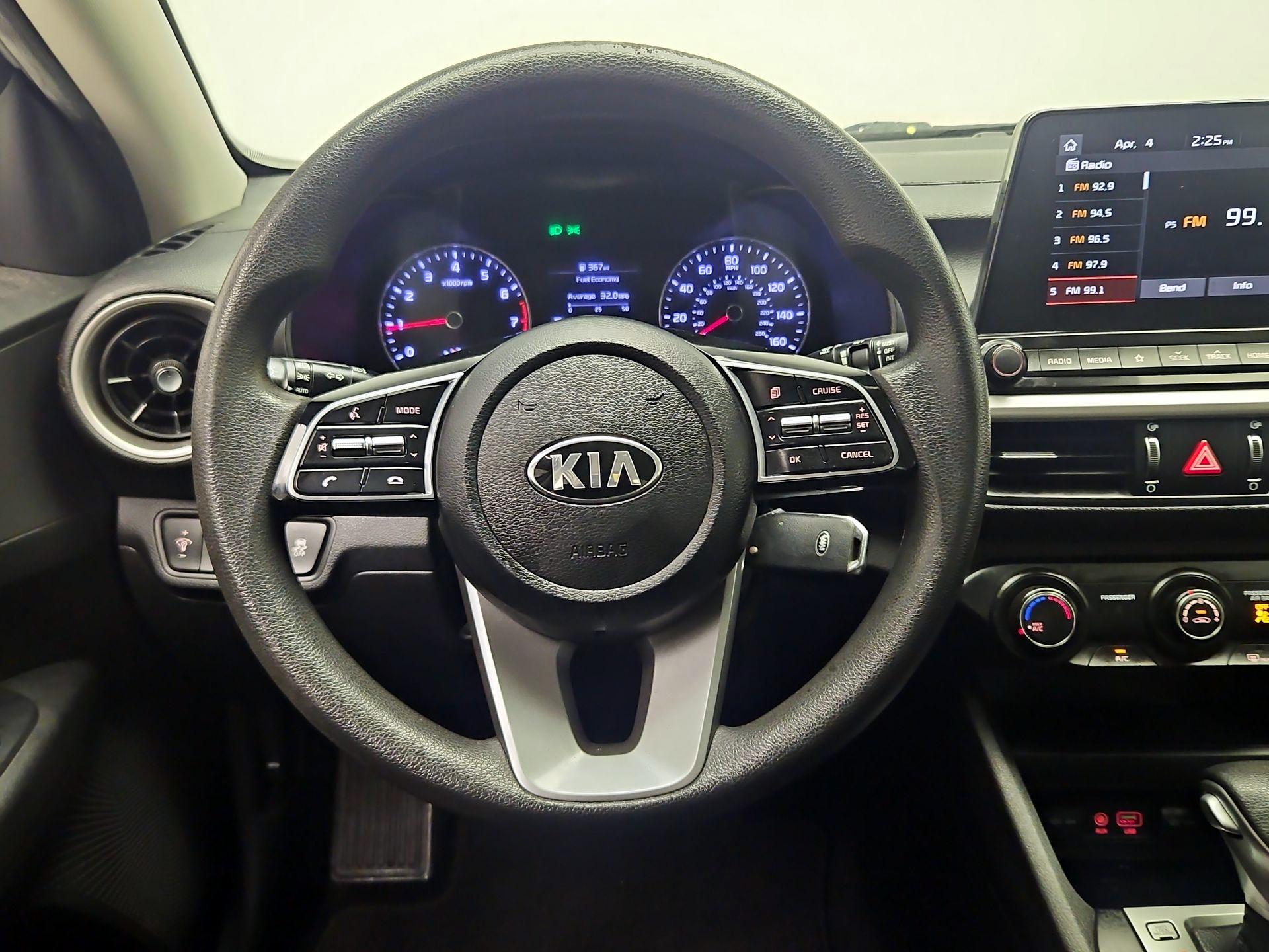 Thumbnail: 2021 Kia Forte - 10