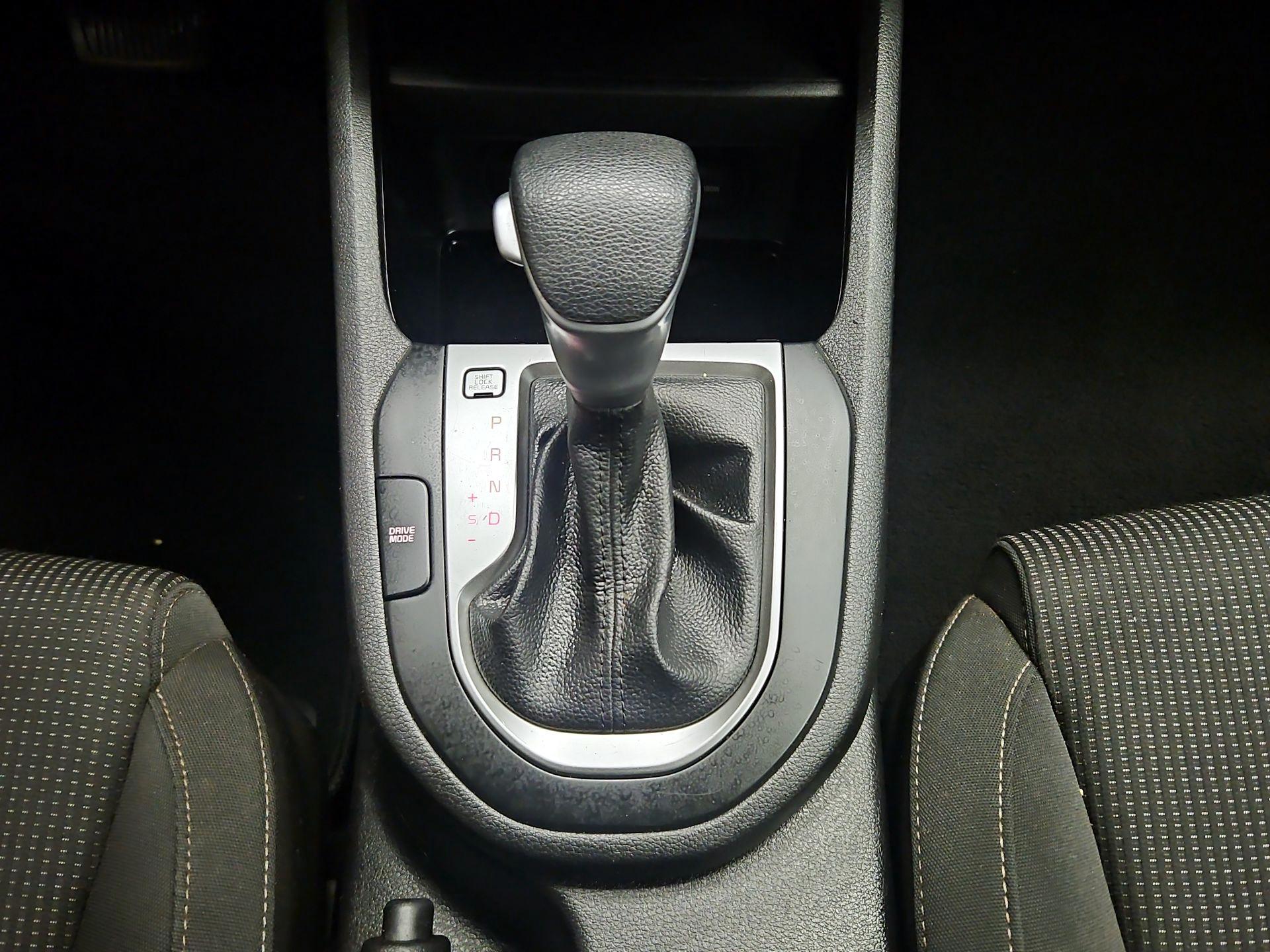 Thumbnail: 2021 Kia Forte - 17