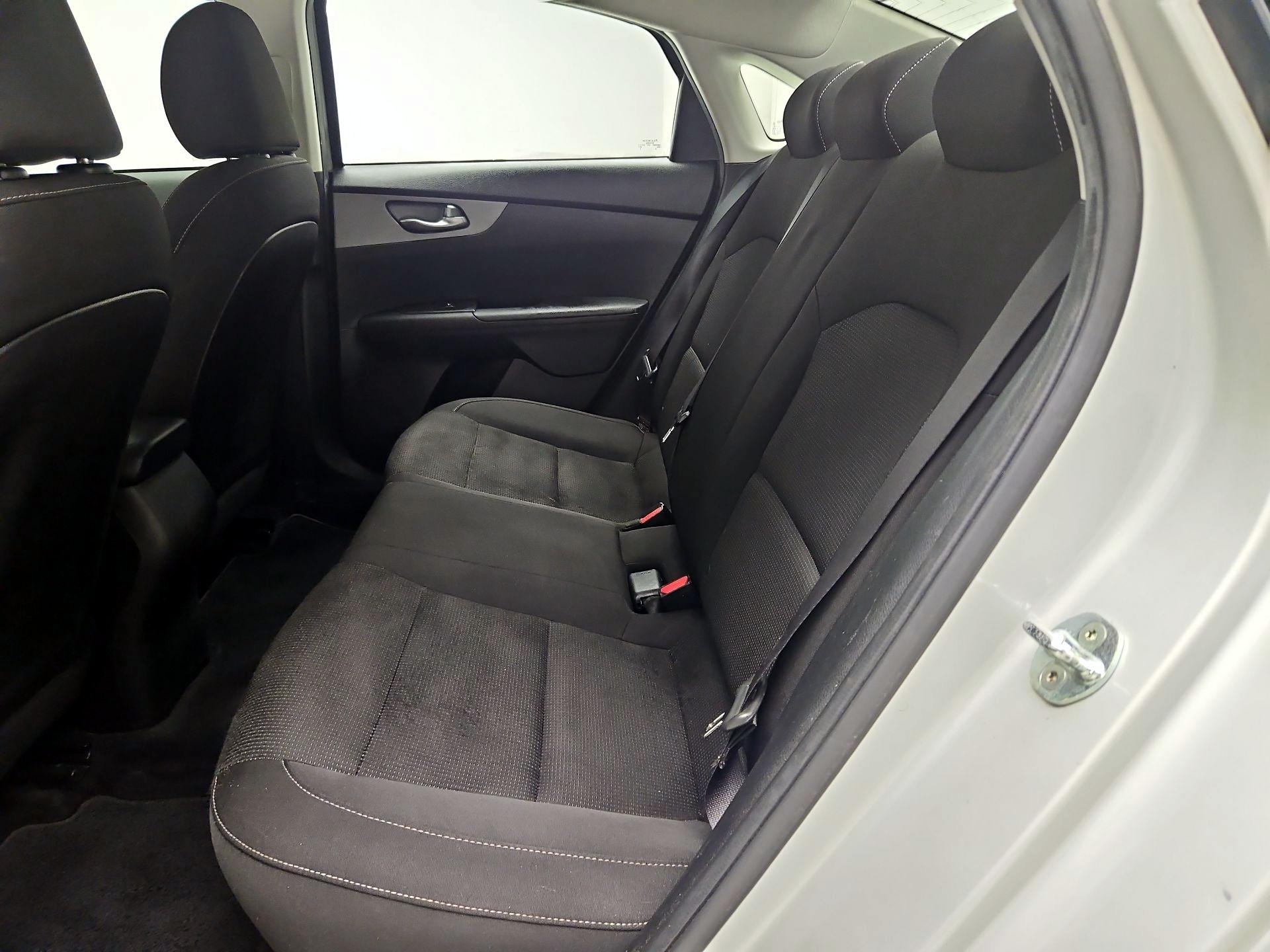 Thumbnail: 2021 Kia Forte - 19