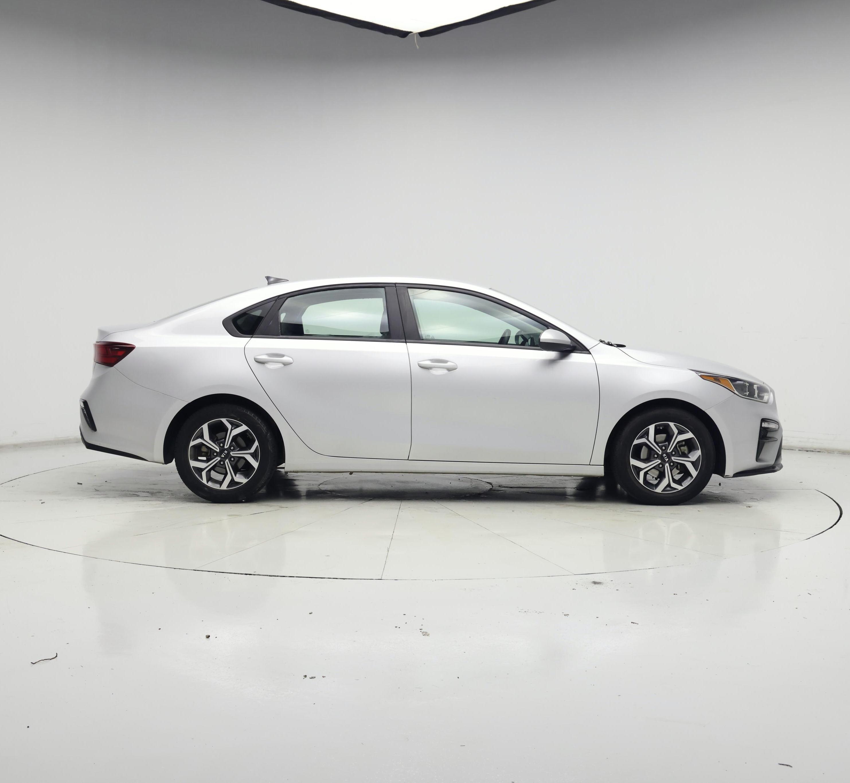 Thumbnail: 2021 Kia Forte - 7