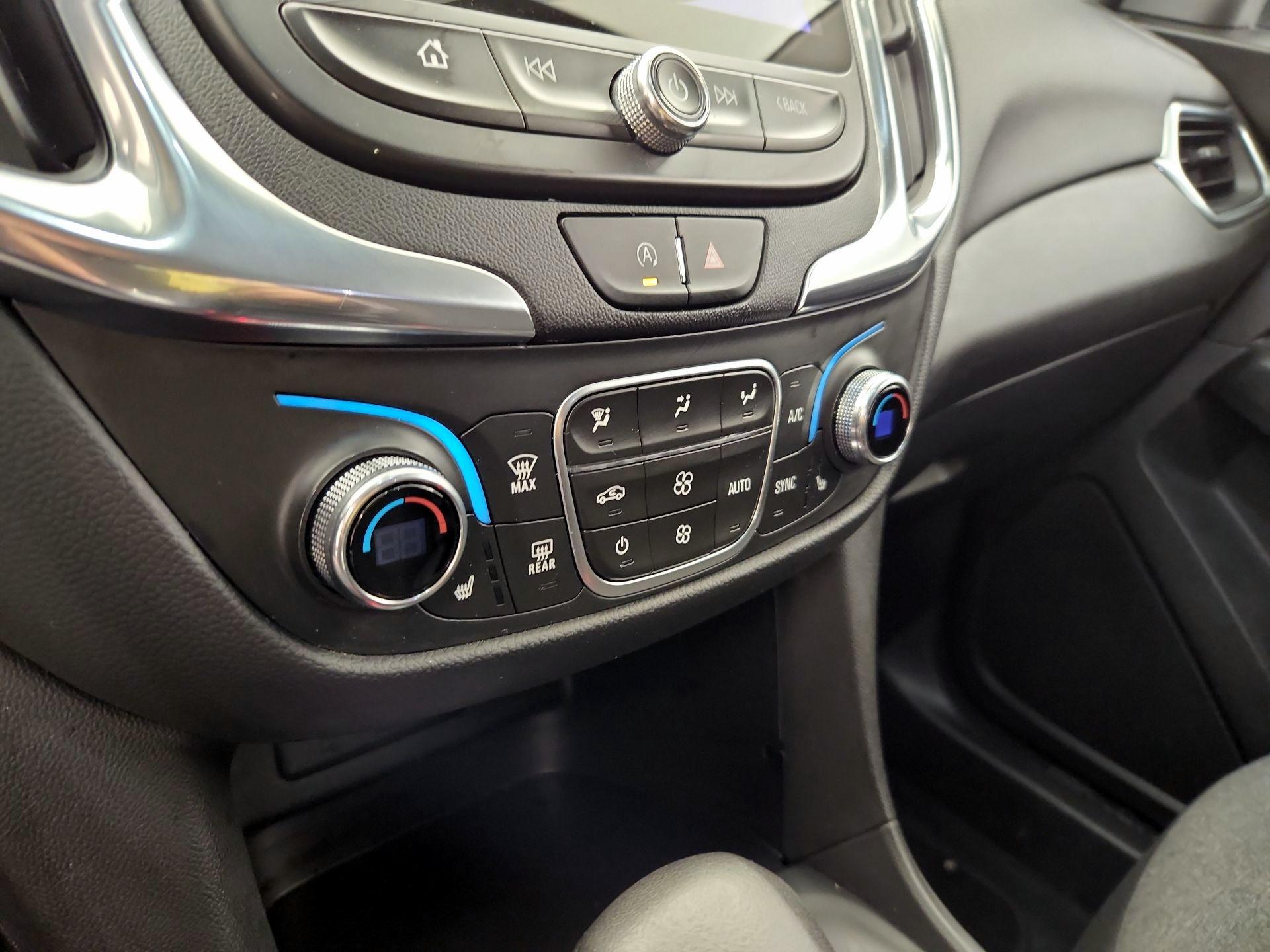 Thumbnail: 2022 Chevrolet Equinox - 16