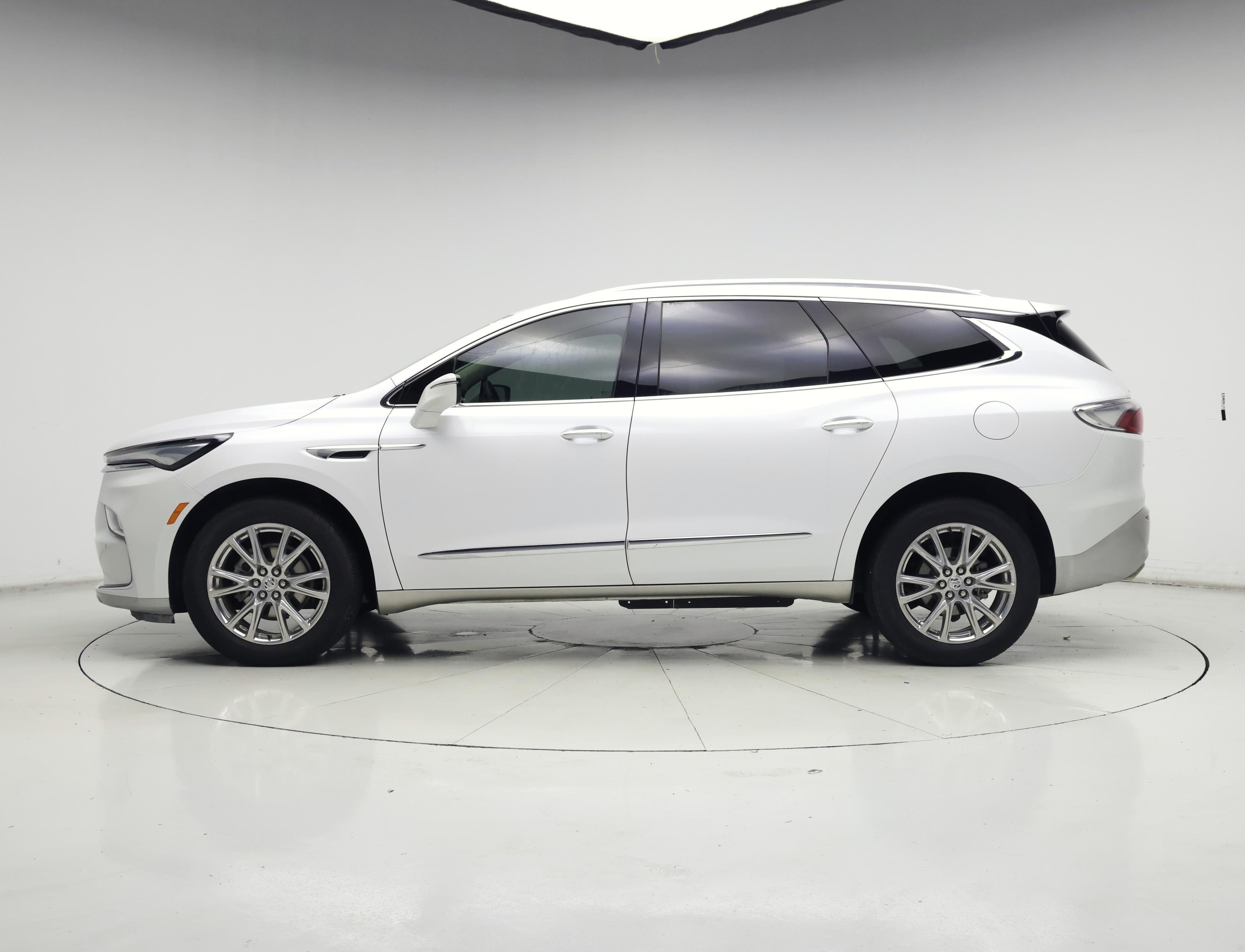 Thumbnail: 2023 Buick Enclave - 3