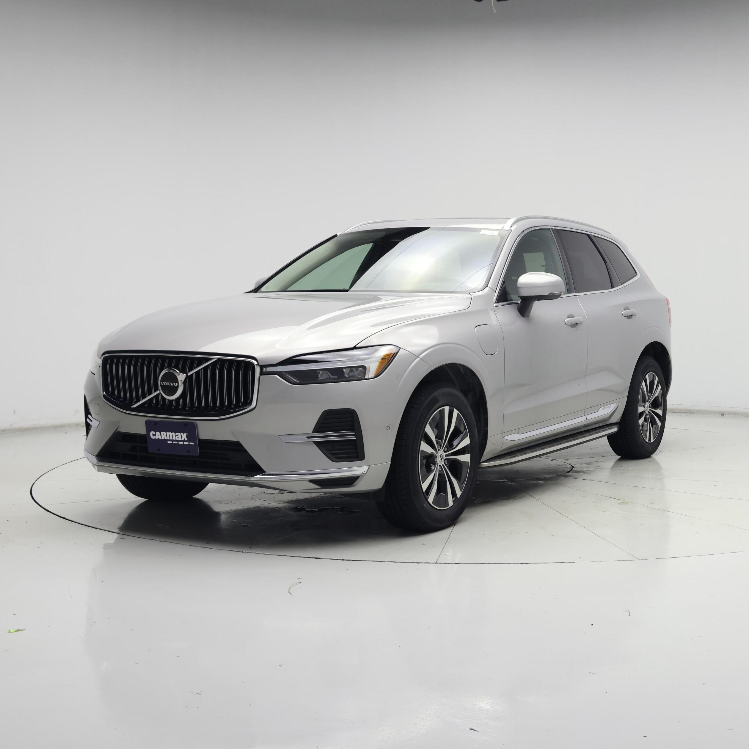 Thumbnail: 2022 Volvo XC60 - 4