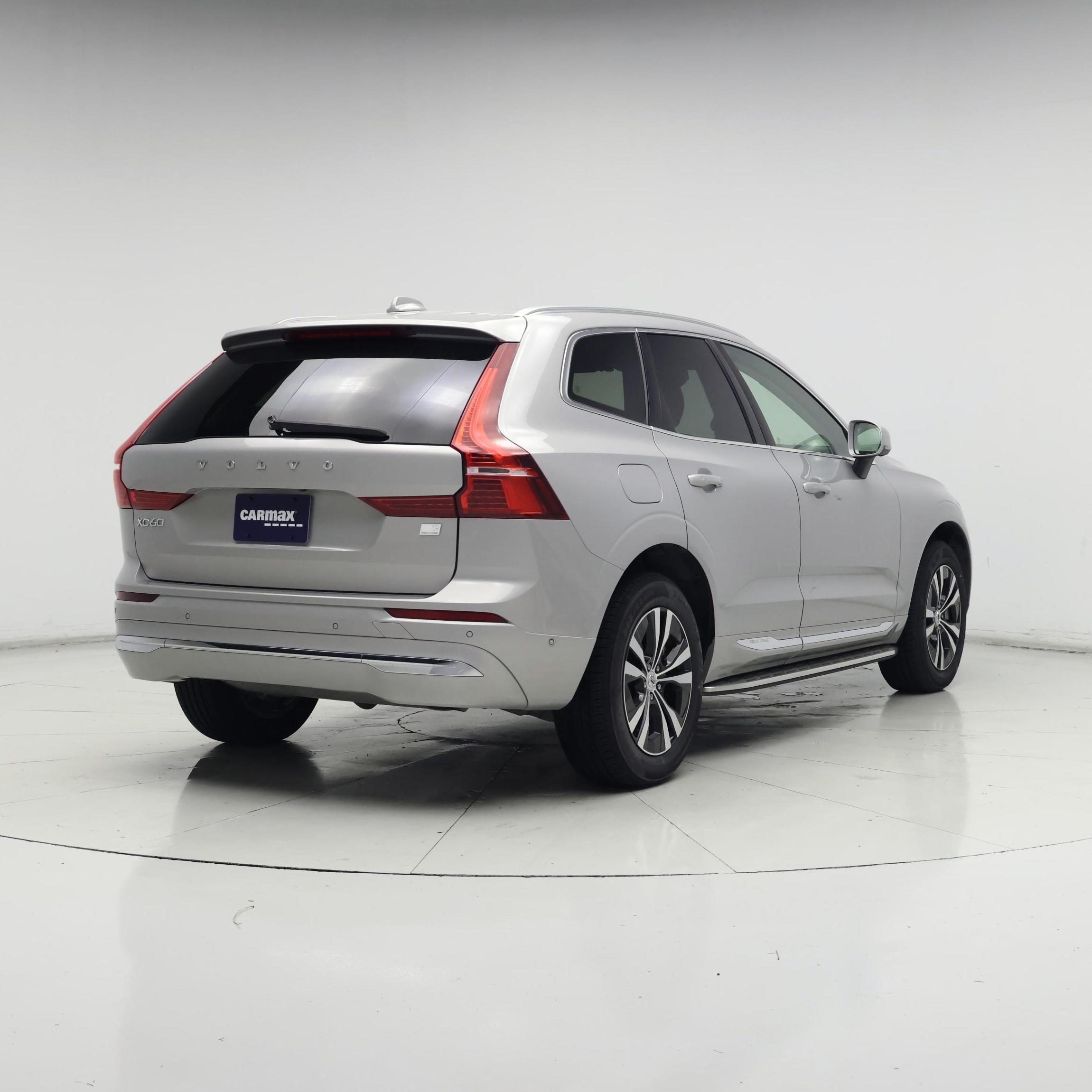 Thumbnail: 2022 Volvo XC60 - 8