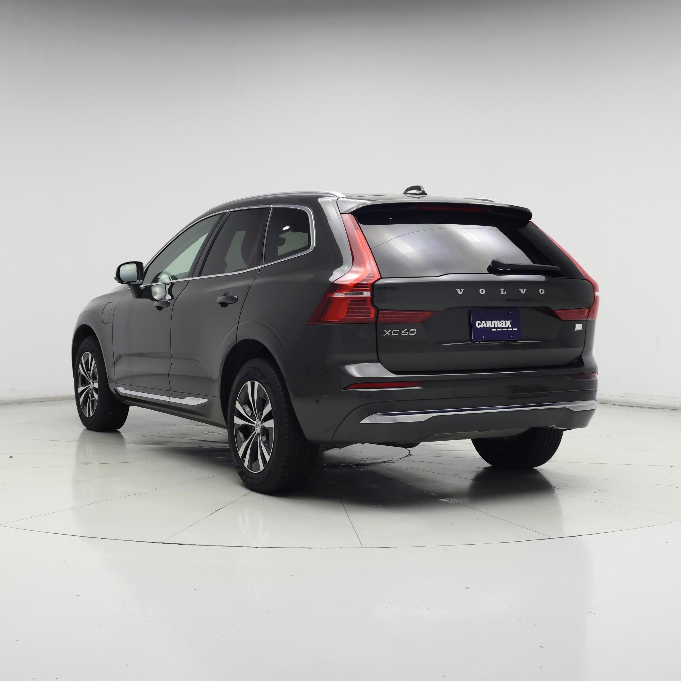 Thumbnail: 2022 Volvo XC60 - 2