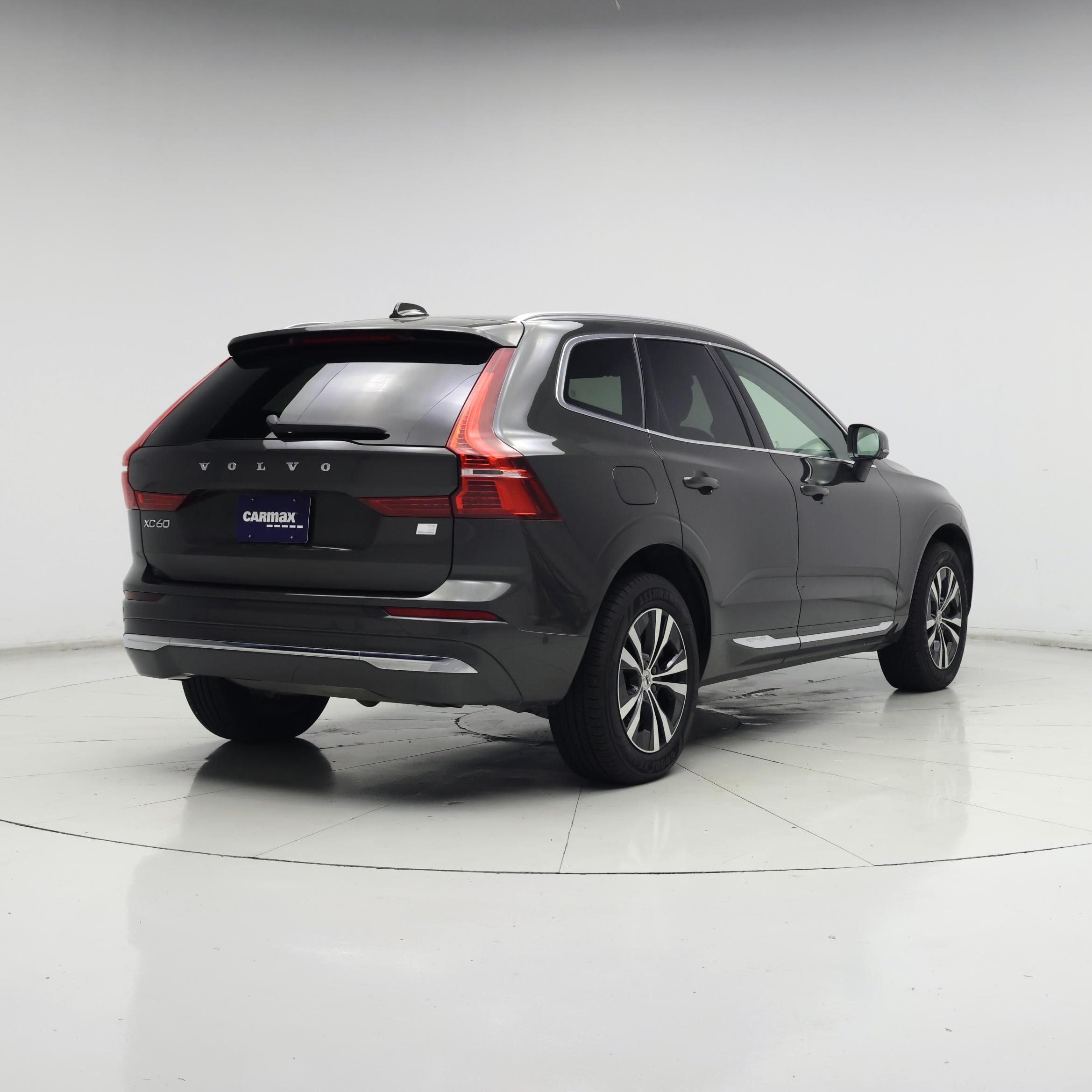 Thumbnail: 2022 Volvo XC60 - 8