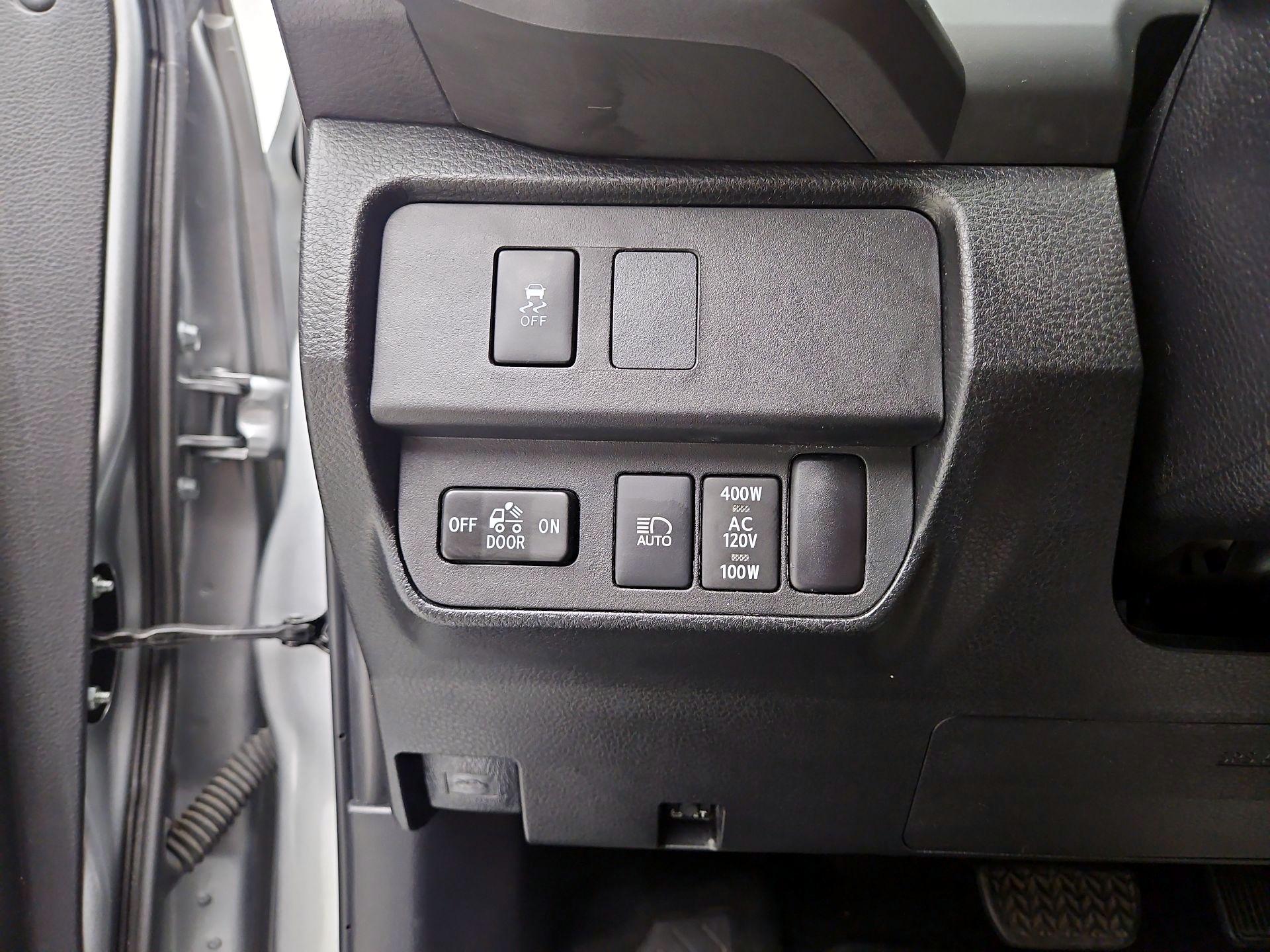 Thumbnail: 2023 Toyota Tacoma - 13