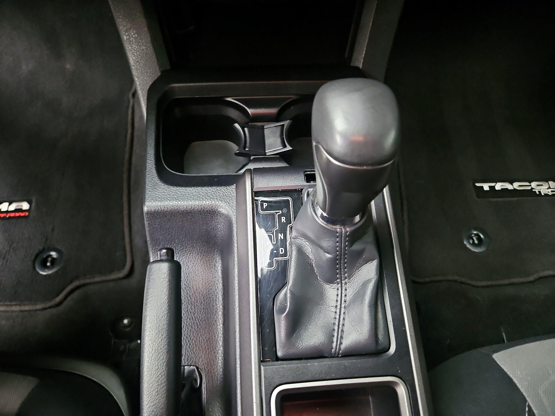 Thumbnail: 2023 Toyota Tacoma - 17