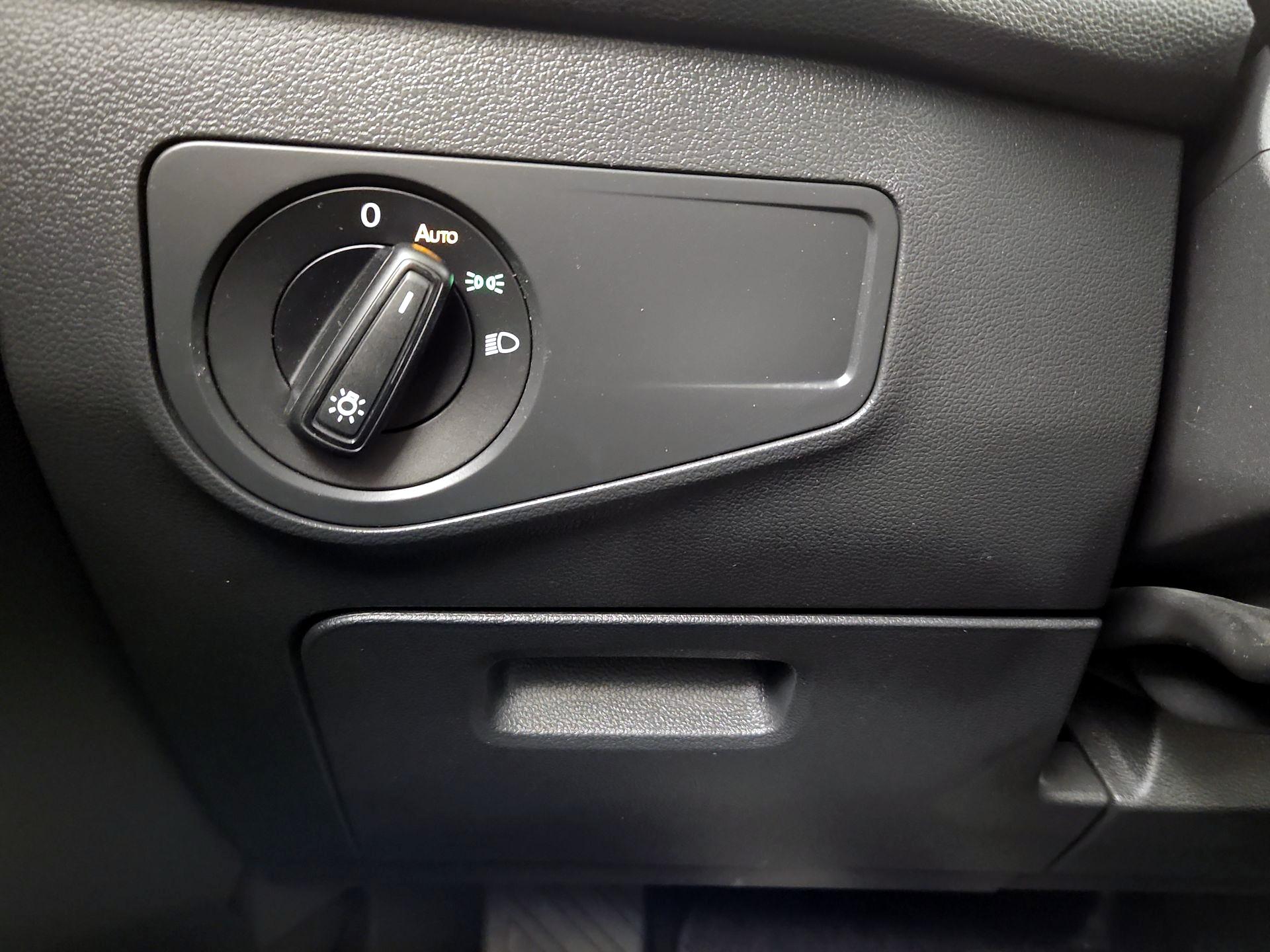 Thumbnail: 2023 Volkswagen Tiguan - 13