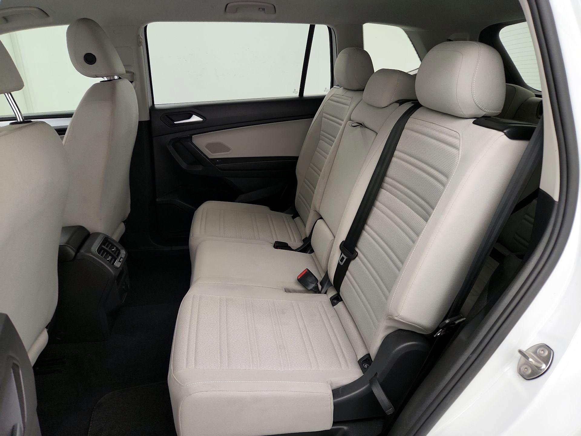 Thumbnail: 2023 Volkswagen Tiguan - 19