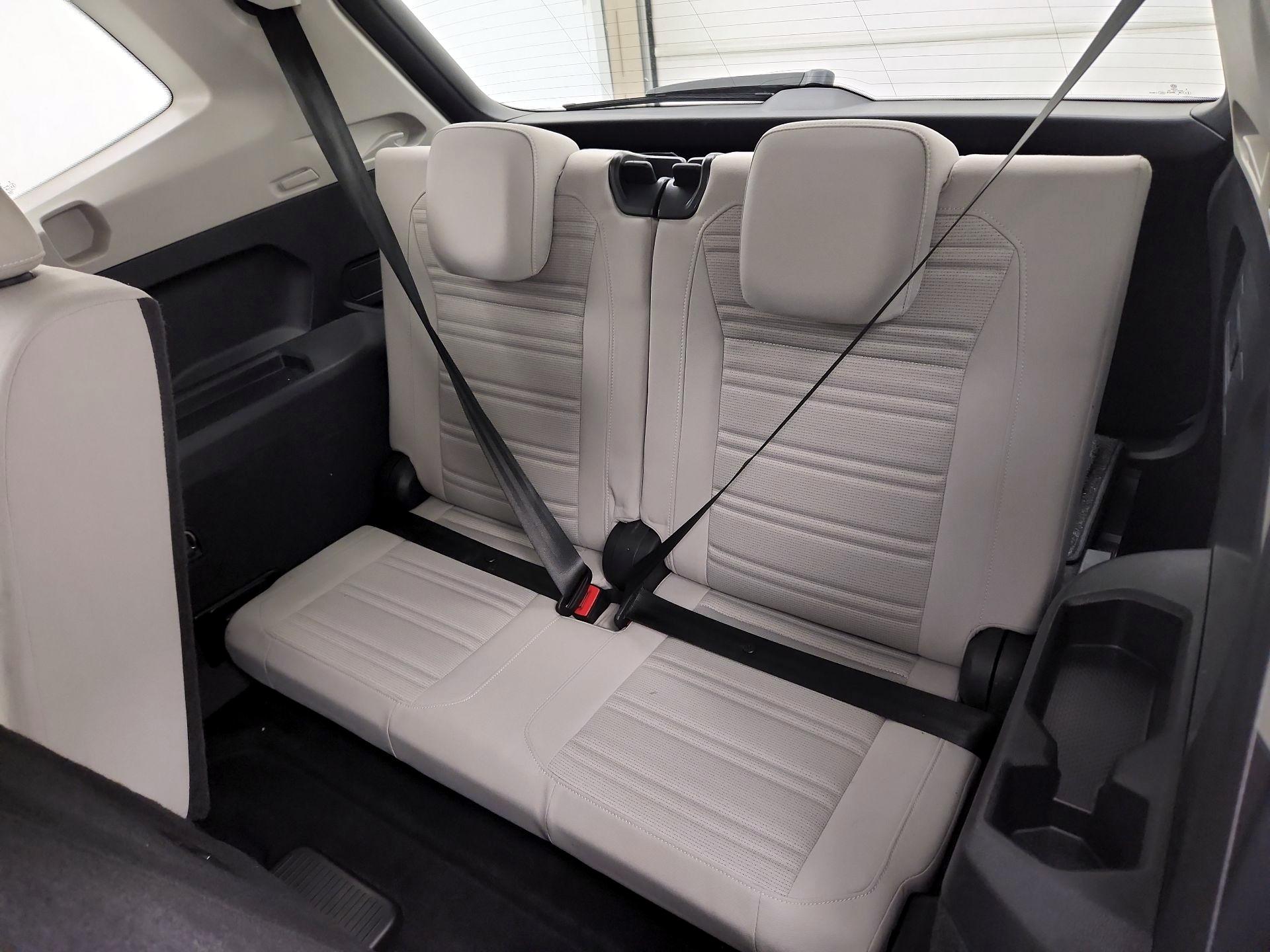 Thumbnail: 2023 Volkswagen Tiguan - 20