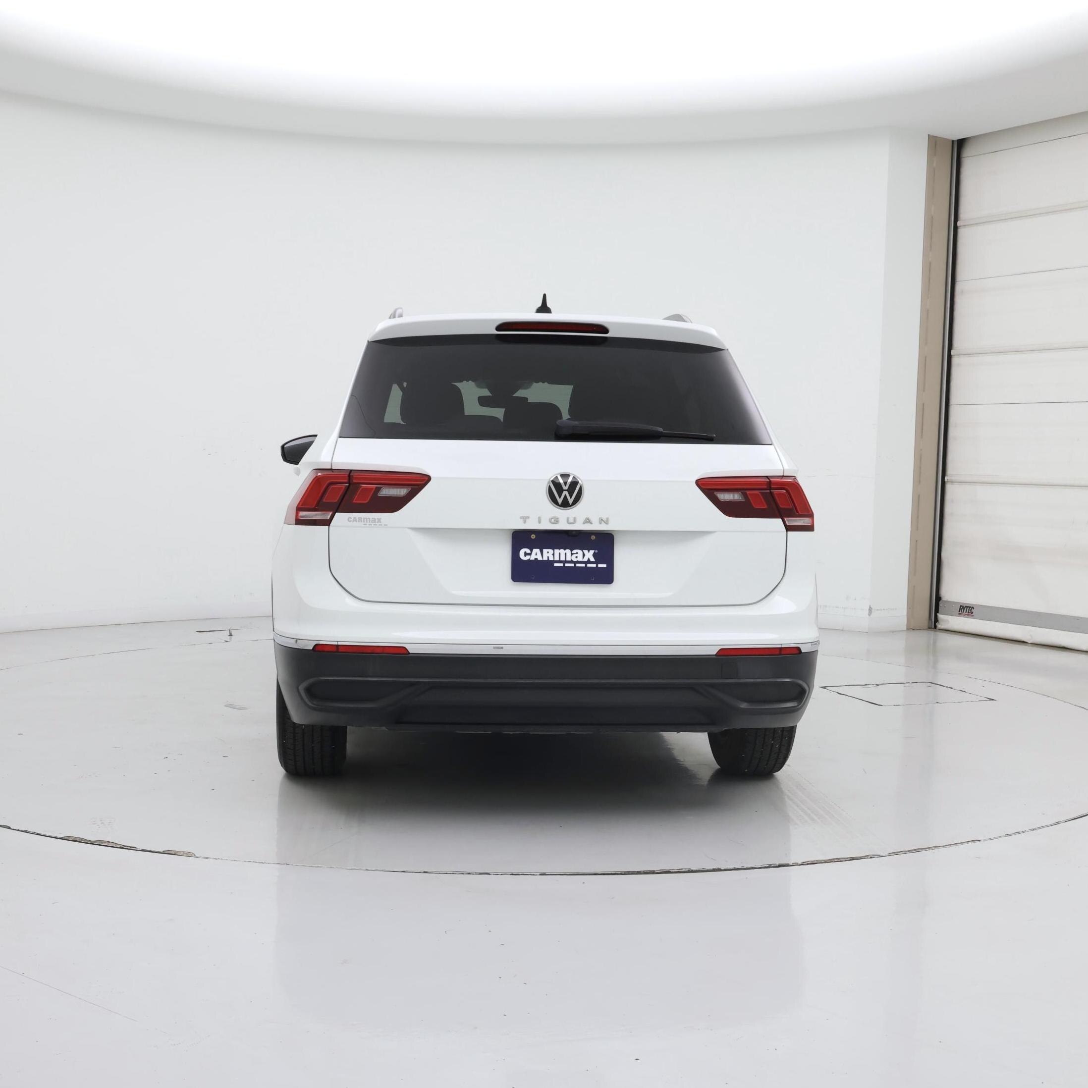 Thumbnail: 2023 Volkswagen Tiguan - 6