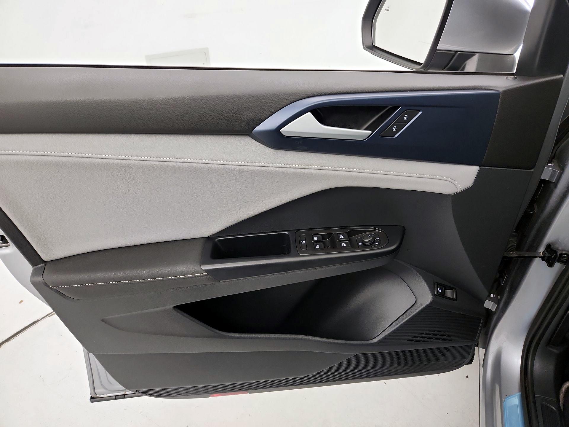 Thumbnail: 2024 Volkswagen Taos - 12