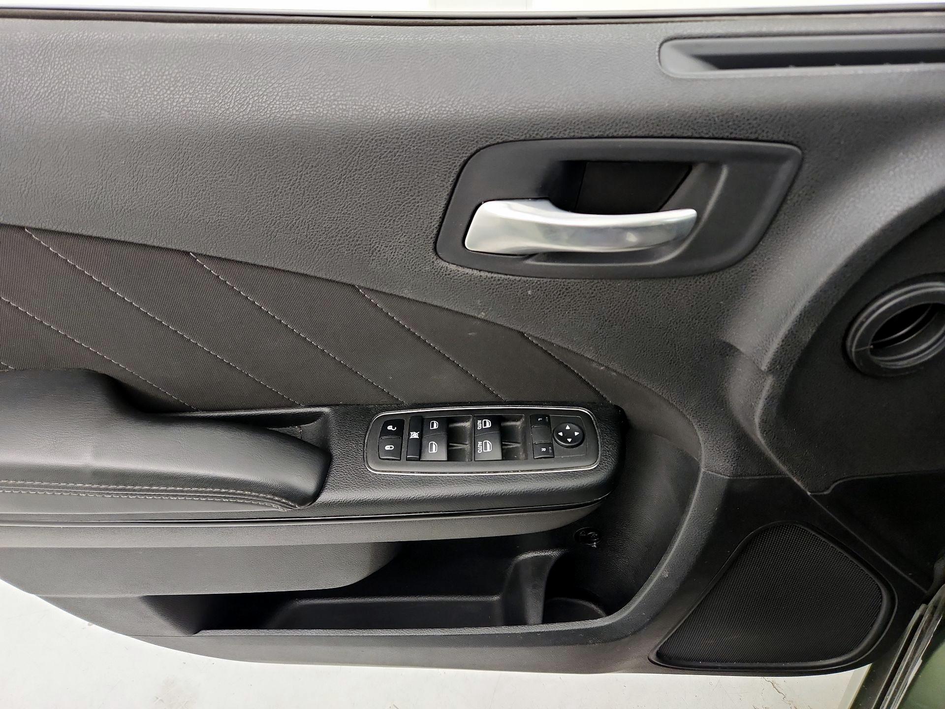 Thumbnail: 2022 Dodge Charger - 12