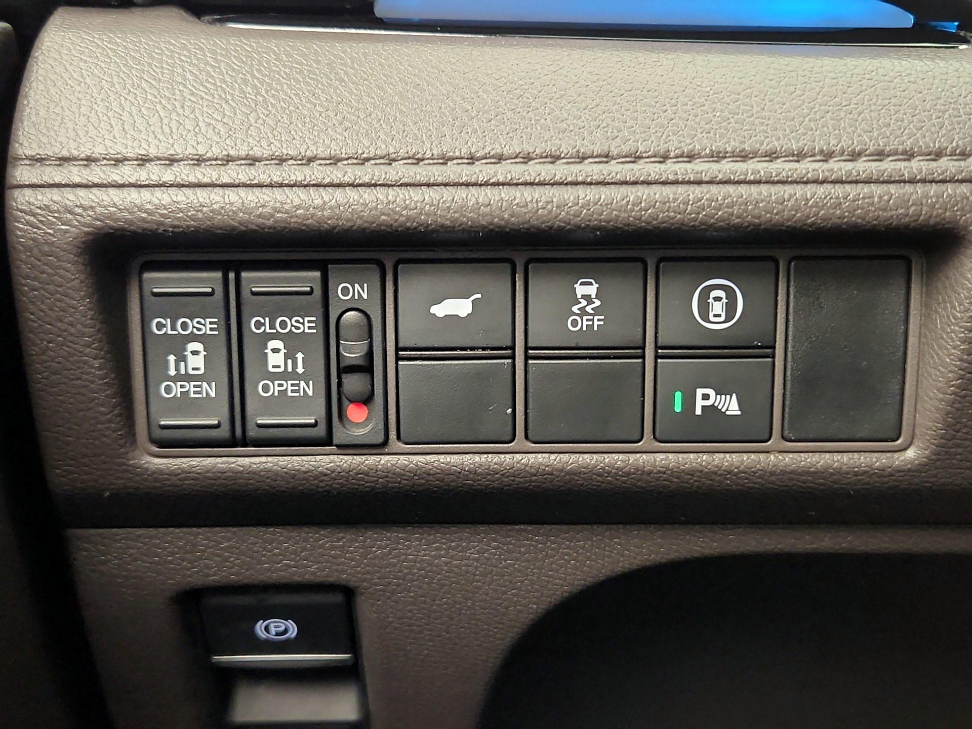 Thumbnail: 2023 Honda Odyssey - 13