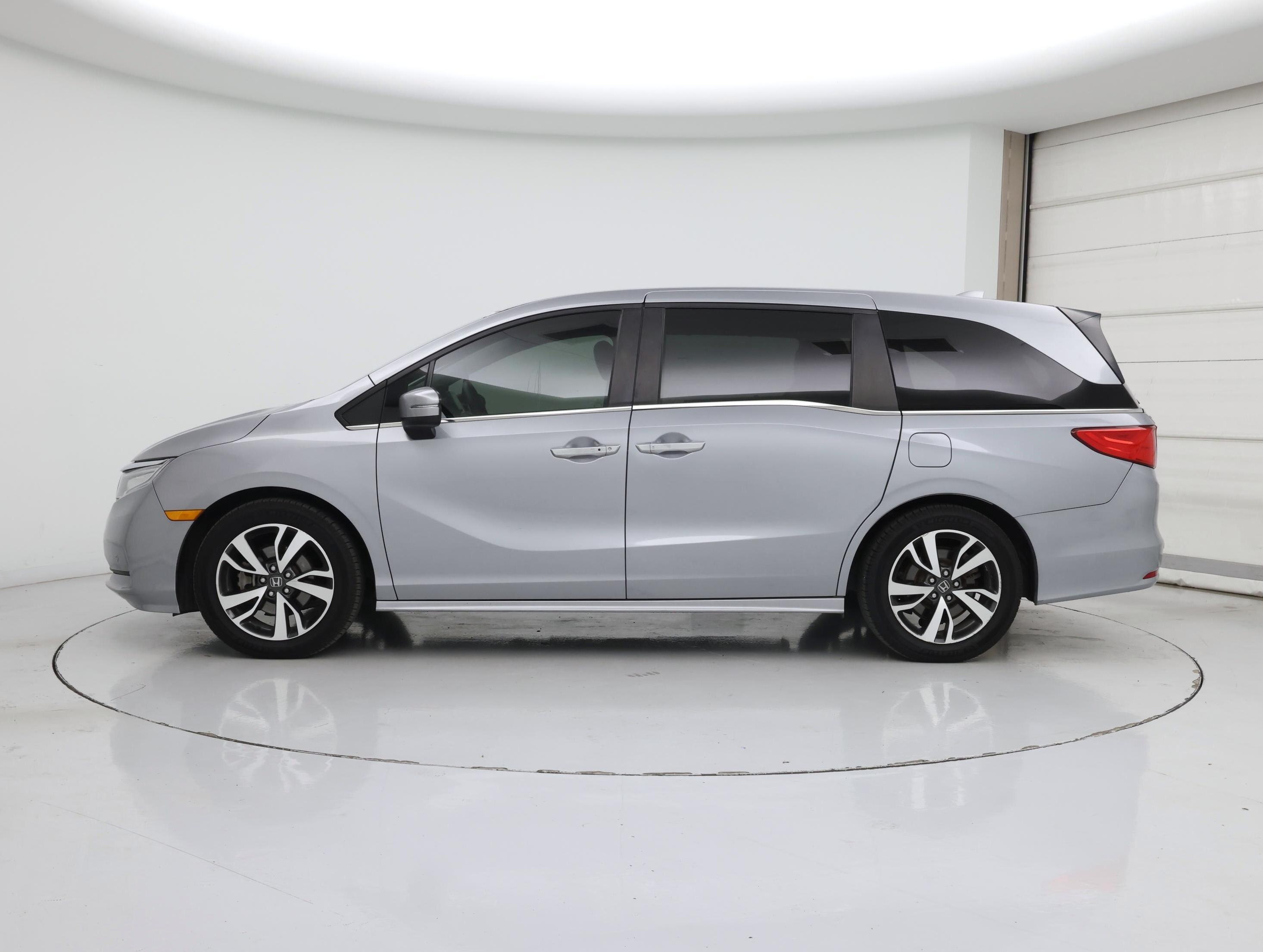 Thumbnail: 2023 Honda Odyssey - 3