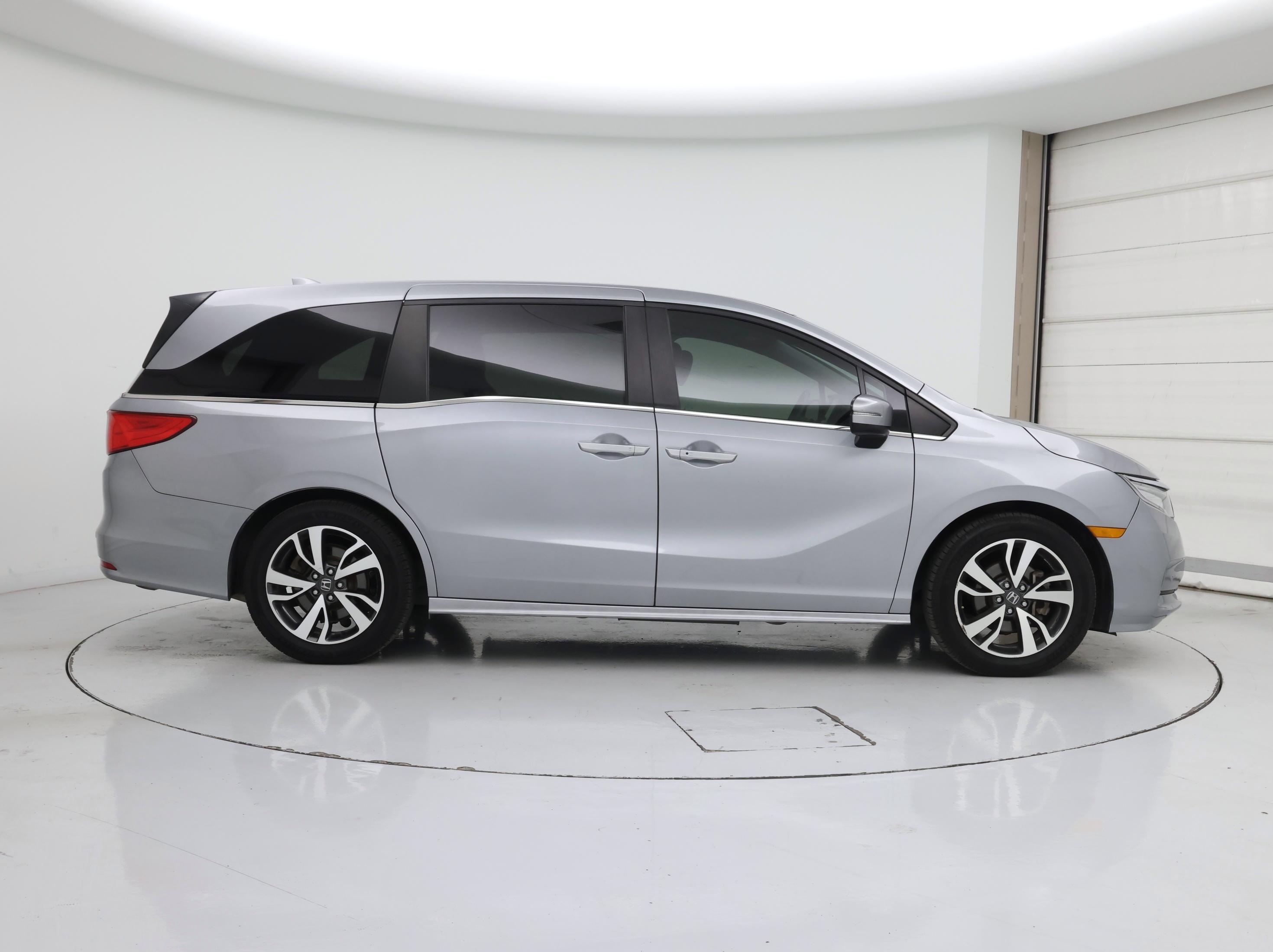 Thumbnail: 2023 Honda Odyssey - 7