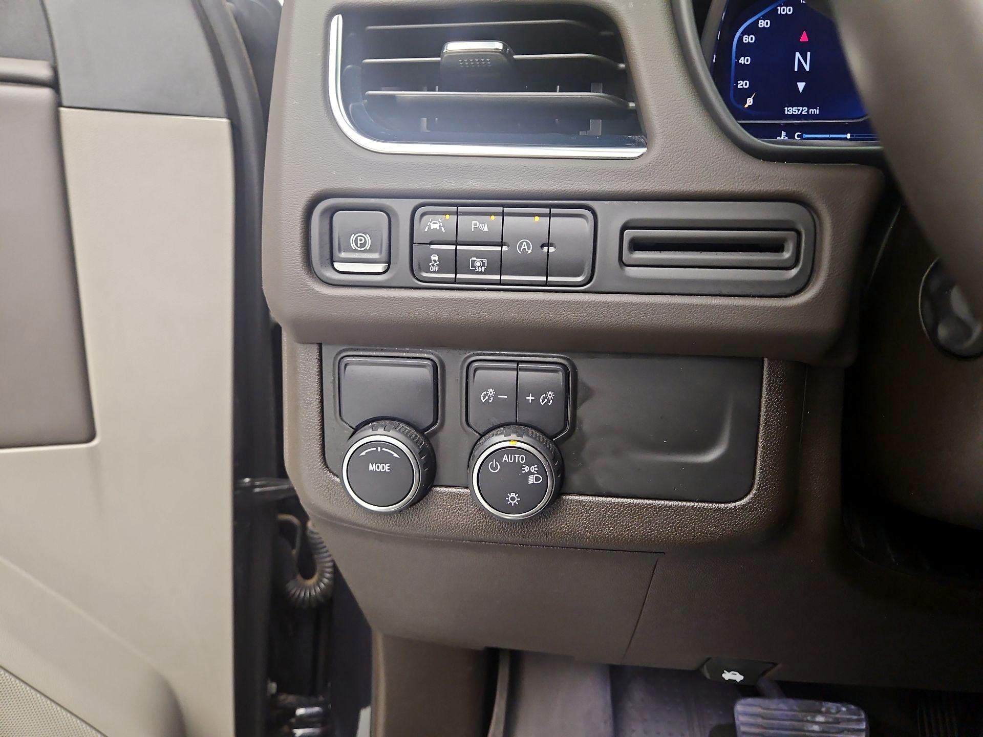 Thumbnail: 2024 Chevrolet Suburban - 13