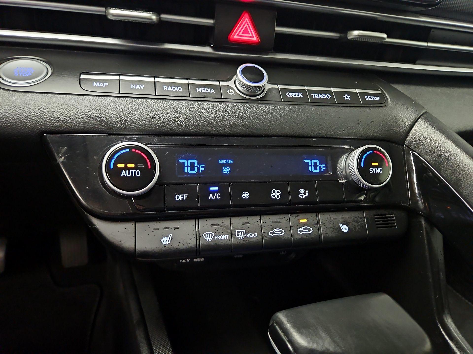 Thumbnail: 2023 Hyundai Elantra - 17